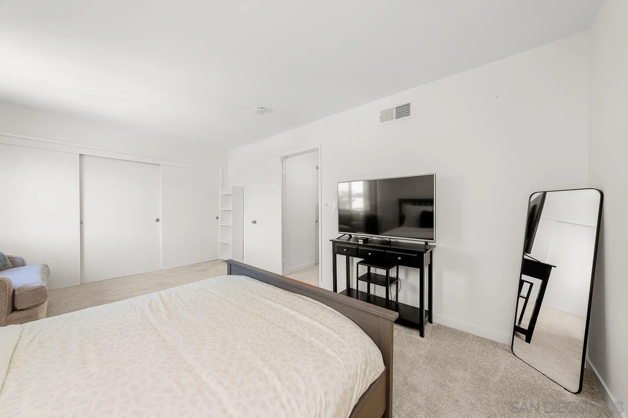 Photo #23: 250033701 Listing: Photo #23