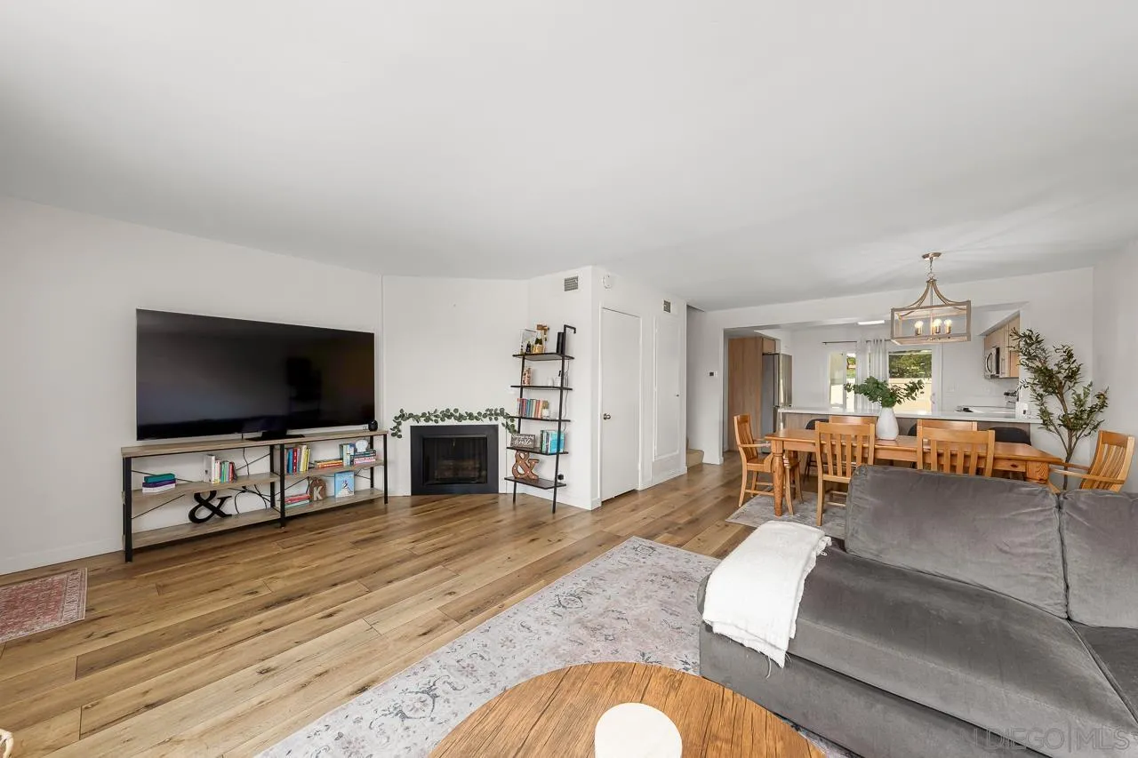 Photo #6: 250033701 Listing 