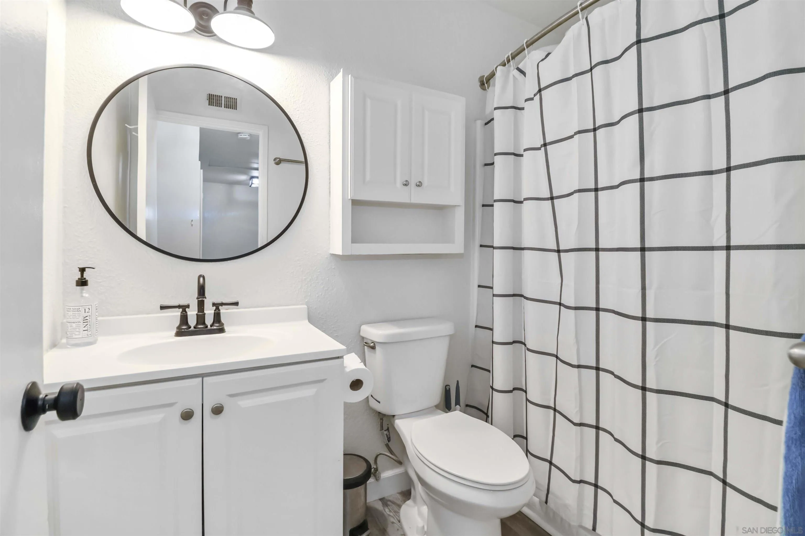 Photo #17: 250033705 Listing: Photo #17