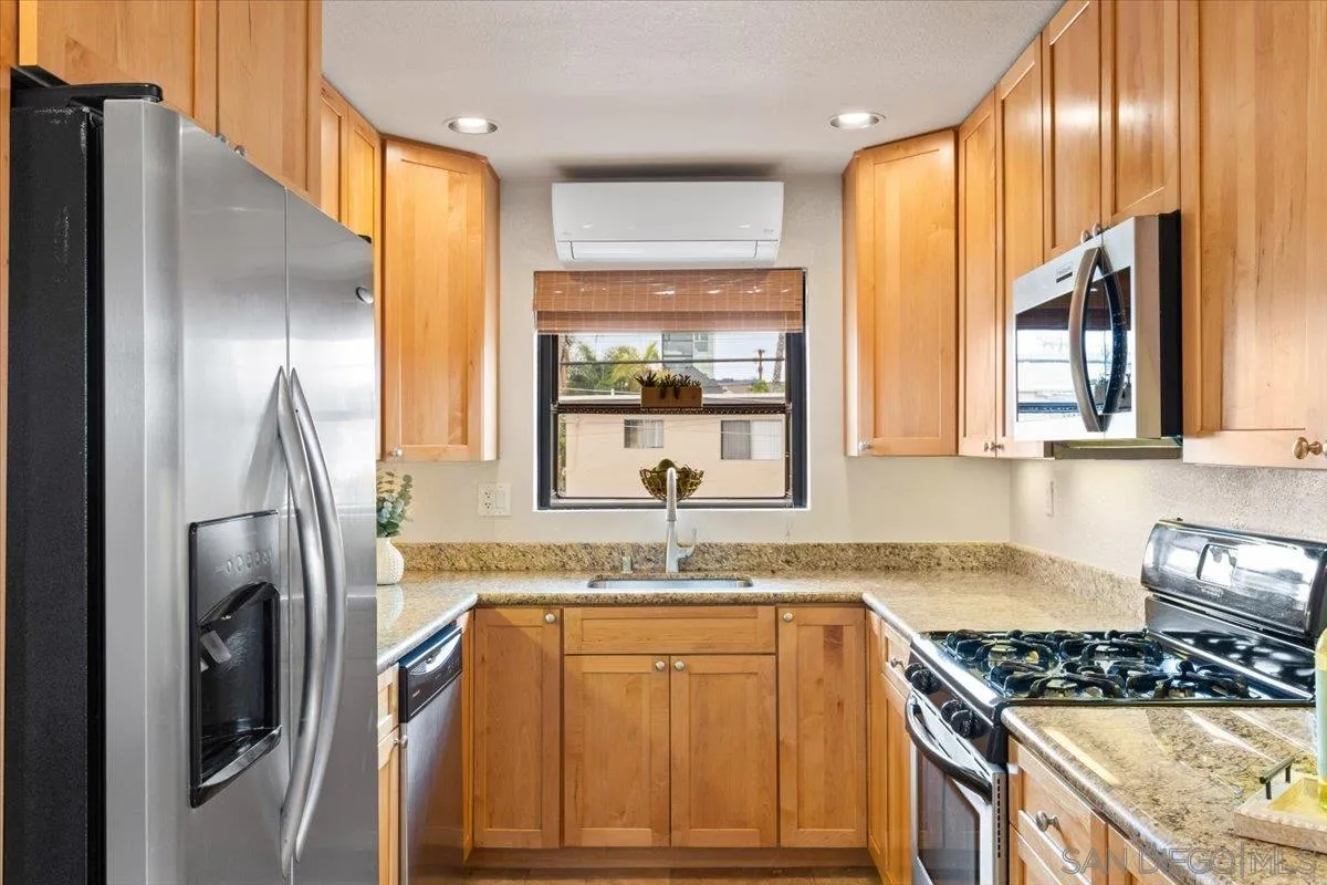 Photo #12: 250033706 Listing: Photo #12