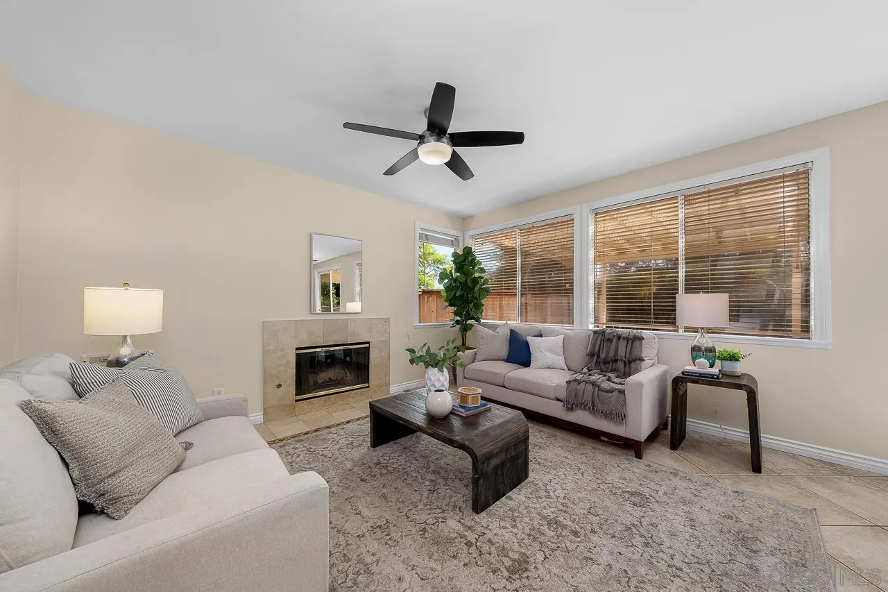 https://cdn.realtyfeed.com/cdn/127/250033711/7f49e2e007c7db7ea88f8915a84a4fcd.webp