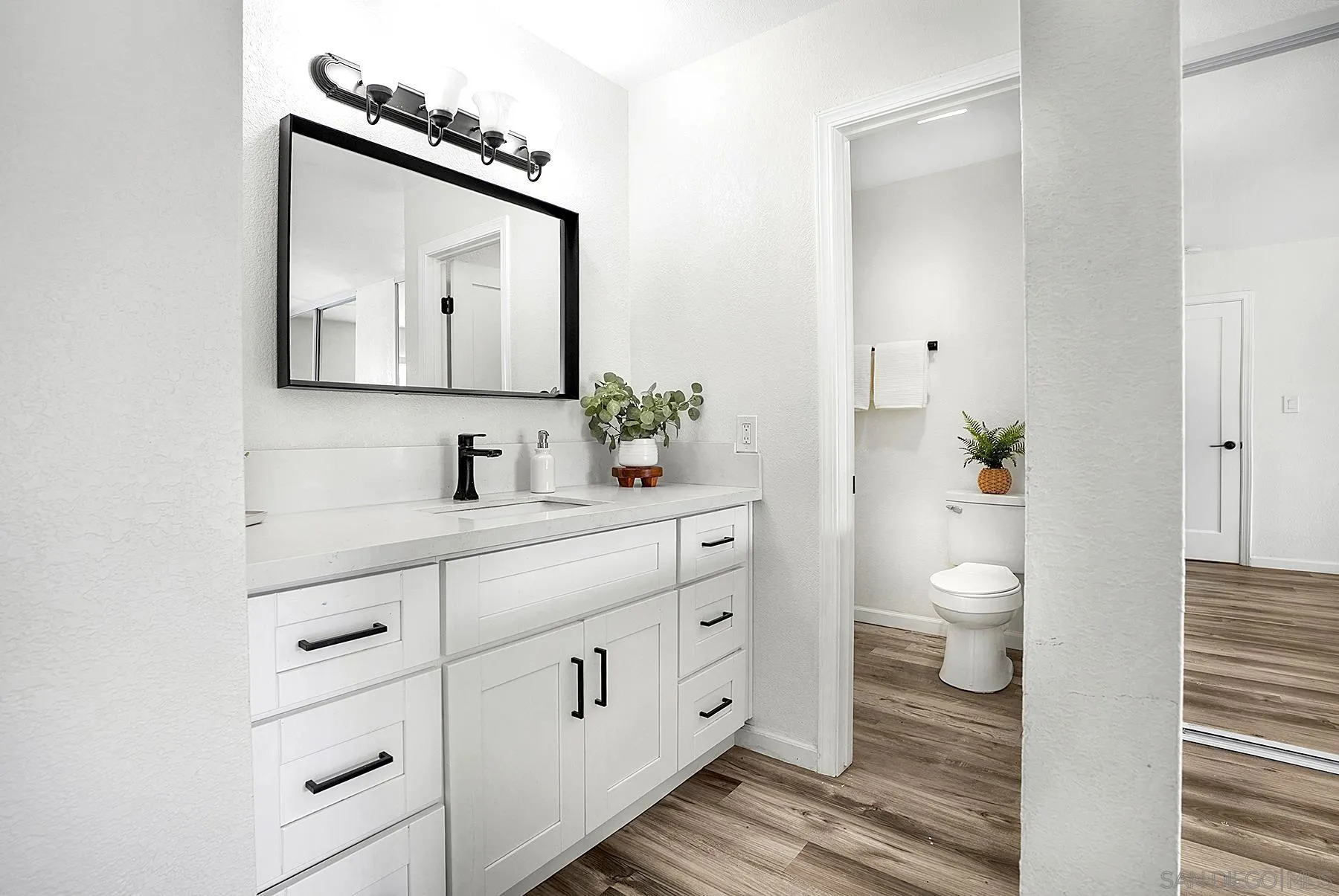 Photo #10: 250033713 Listing: Photo #10