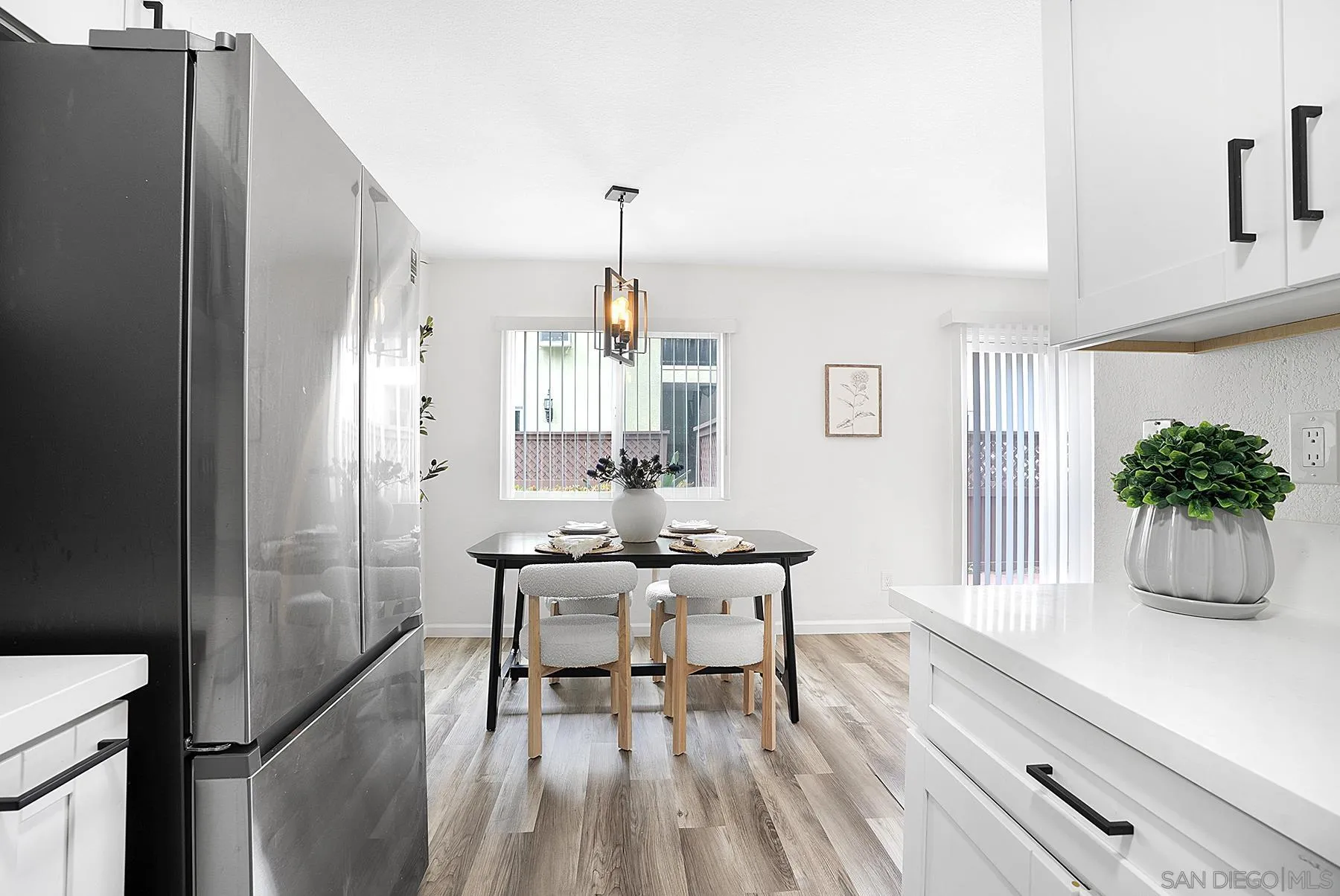 Photo #5: 250033713 Listing 