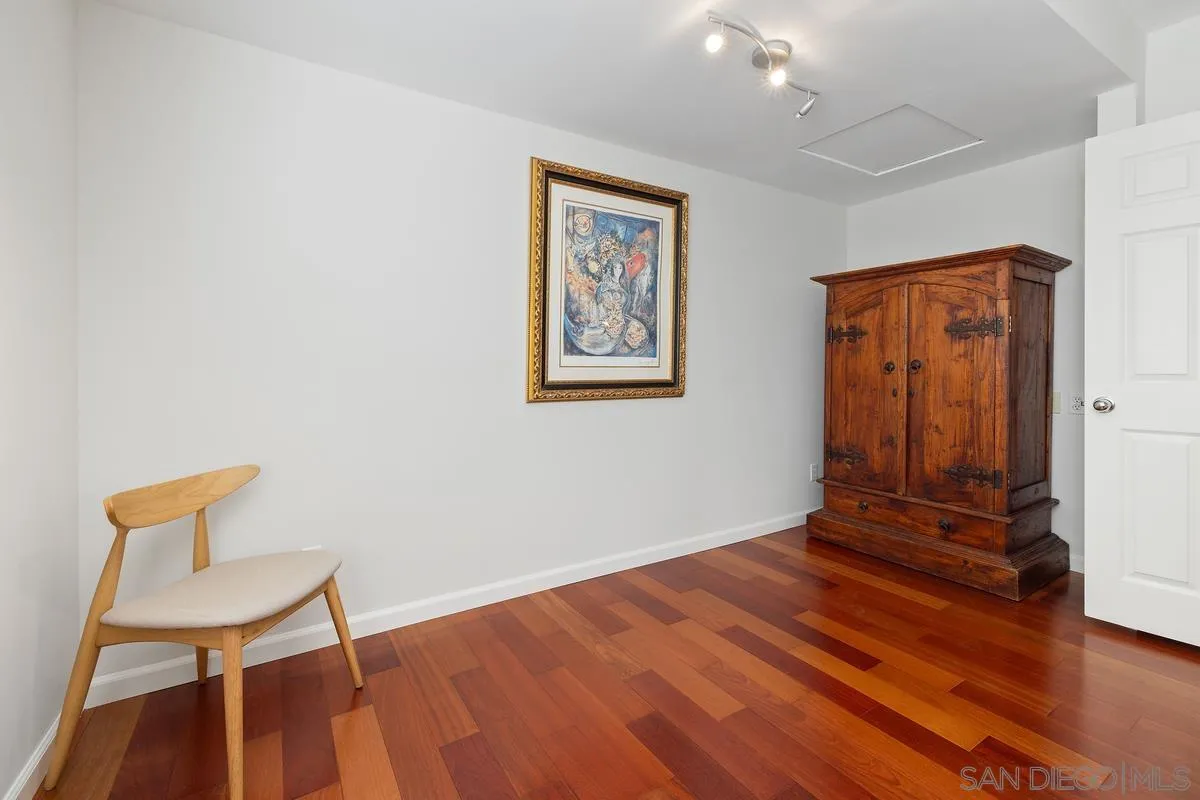 https://cdn.realtyfeed.com/cdn/127/250033719/64b09a30d4b8d44f499d9498f43b2283.webp