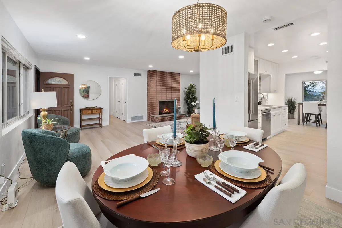 https://cdn.realtyfeed.com/cdn/127/250033726/1d600114afa38bbc426a50f369a2f511.webp