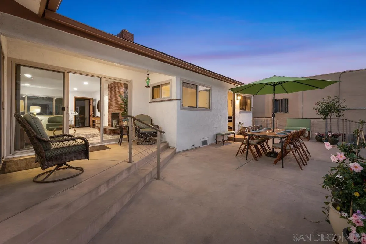 https://cdn.realtyfeed.com/cdn/127/250033726/b9f39104ff9199fe9bc3f28a32abc6a1.webp