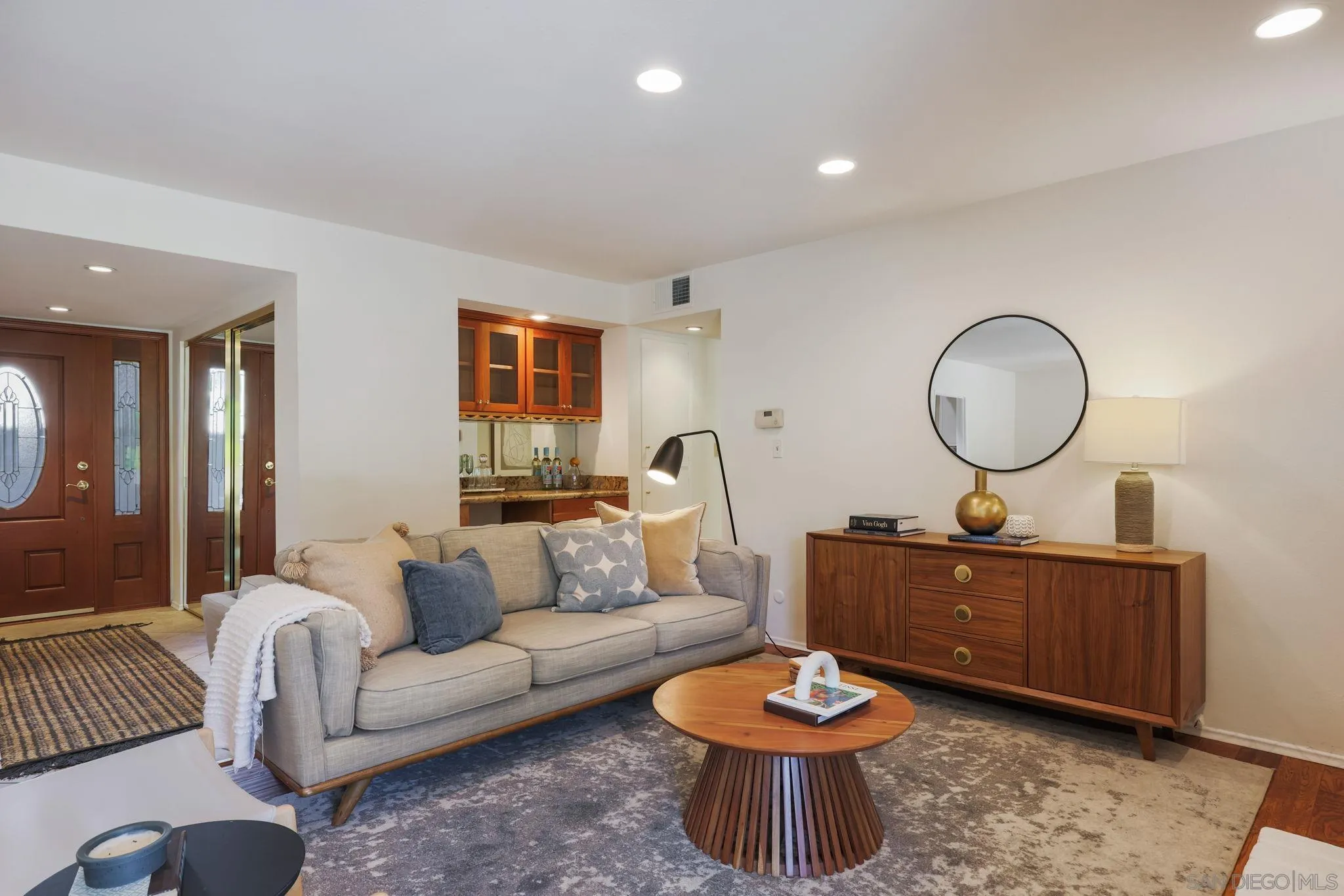 Photo #3: 250033730 Listing 