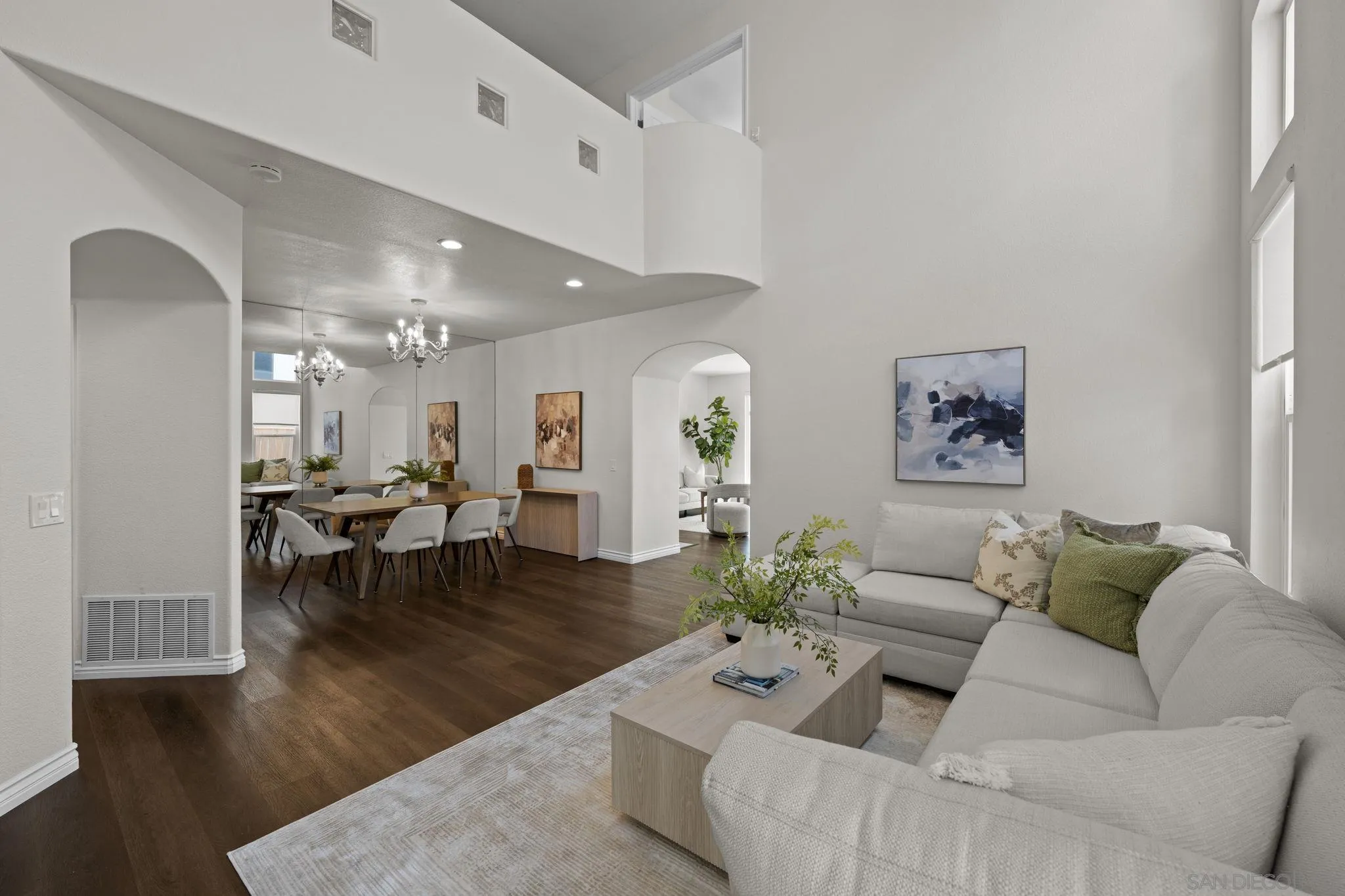Photo #3: 250033731 Listing 