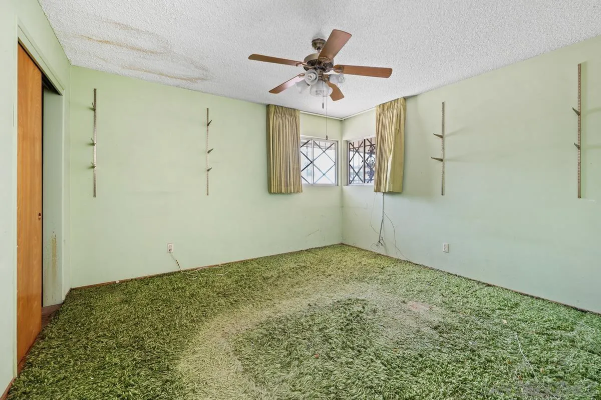 https://cdn.realtyfeed.com/cdn/127/250033733/266651b7b1eabf4d2c541e22a0c47dc1.webp
