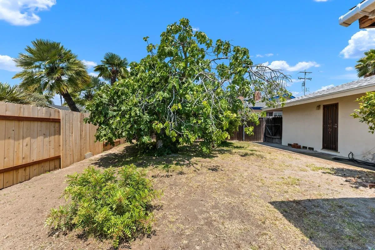 https://cdn.realtyfeed.com/cdn/127/250033733/3a6c18b046588c95ed6c4c0694c68346.webp