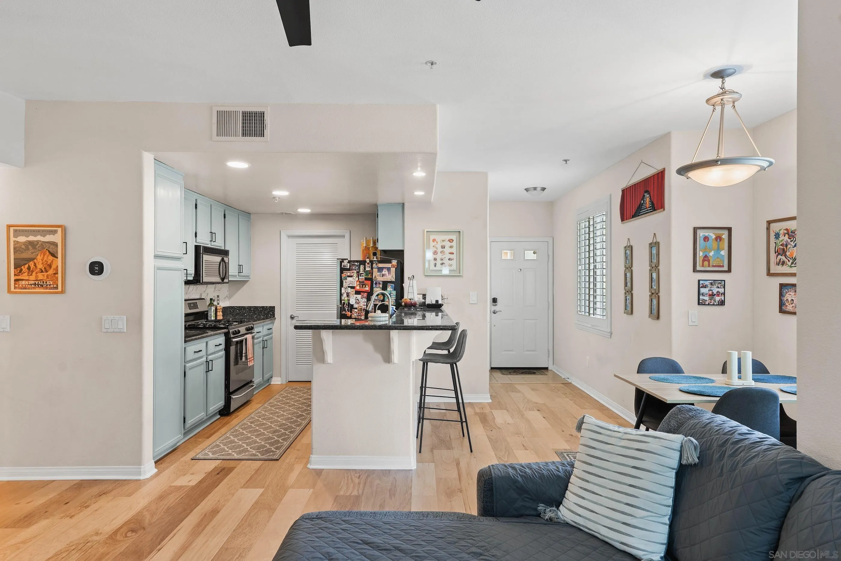 Photo #8: 250033737 Listing: Photo #8