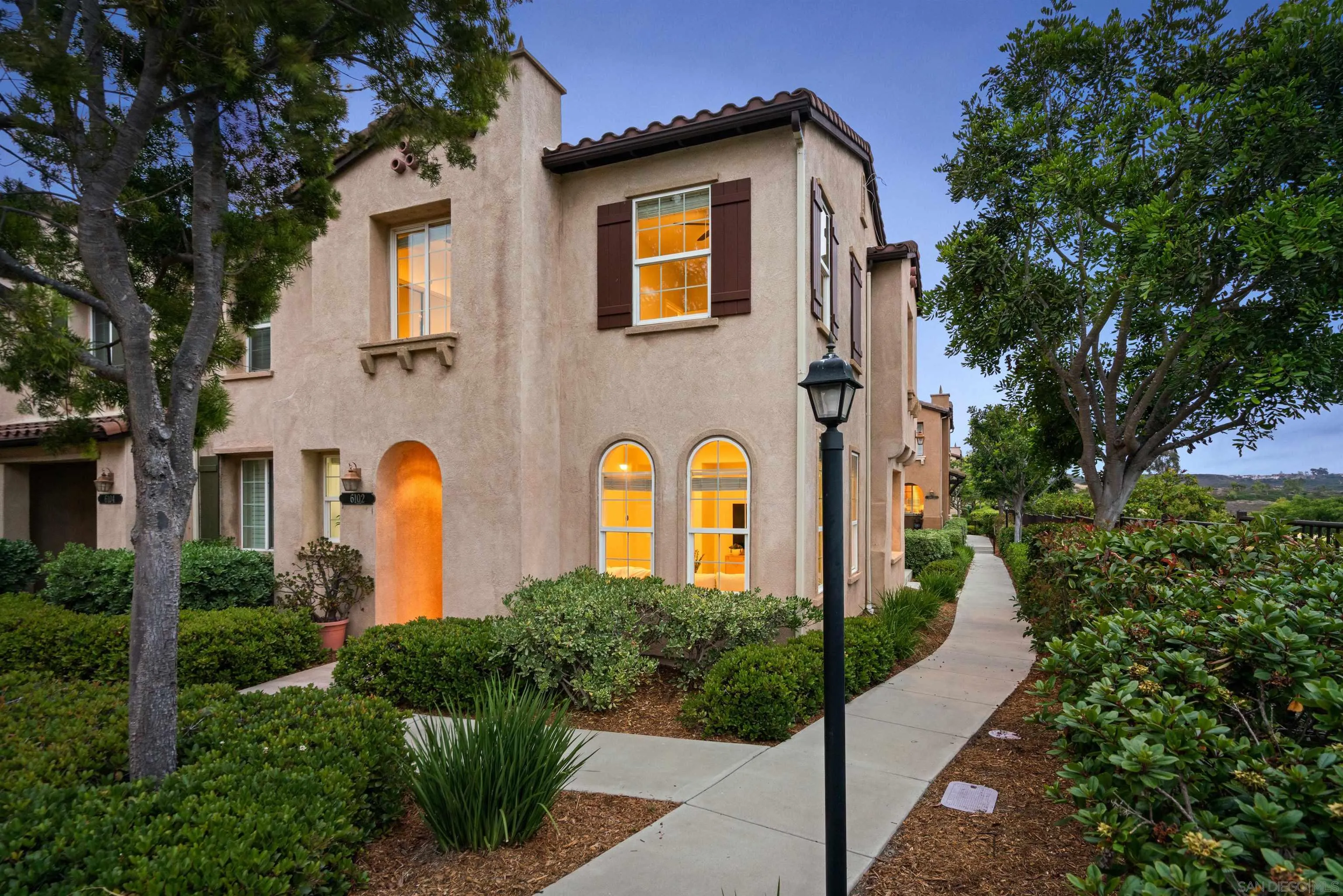 Photo #2: 250033741 Listing 