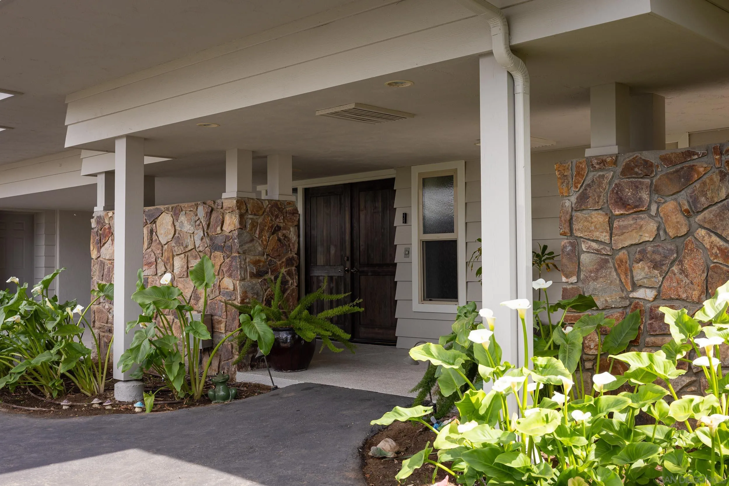 https://cdn.realtyfeed.com/cdn/127/250033742/1b0e577b00f95adc5ecf5fbf524e3601.webp