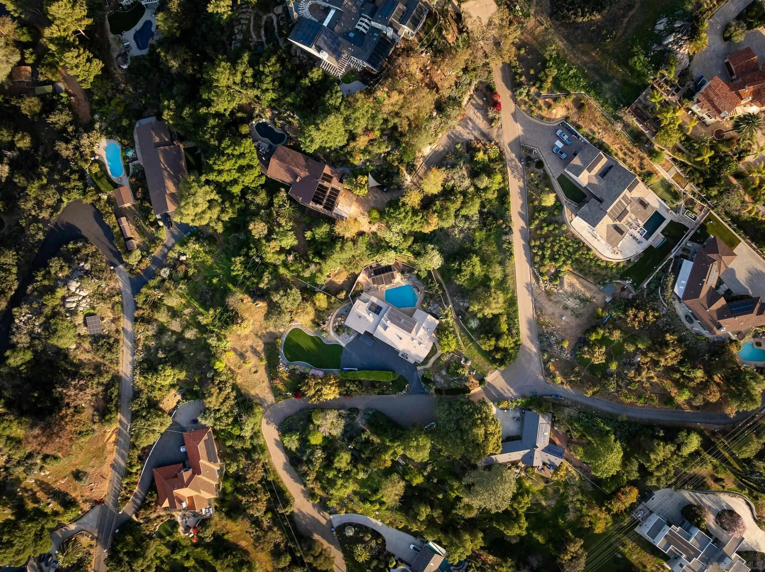 https://cdn.realtyfeed.com/cdn/127/250033742/b8f53e8708c7d454f27c67d53509bedf.webp