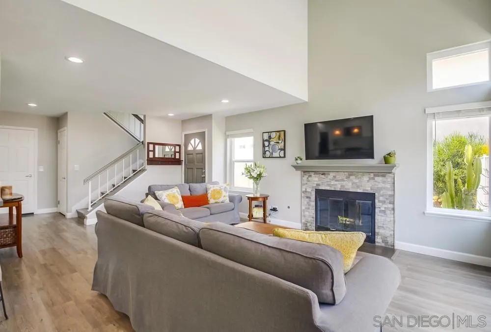 https://cdn.realtyfeed.com/cdn/127/250033745/c8f100aaa97d7a6bcee1dd9fc3ccee1c.webp