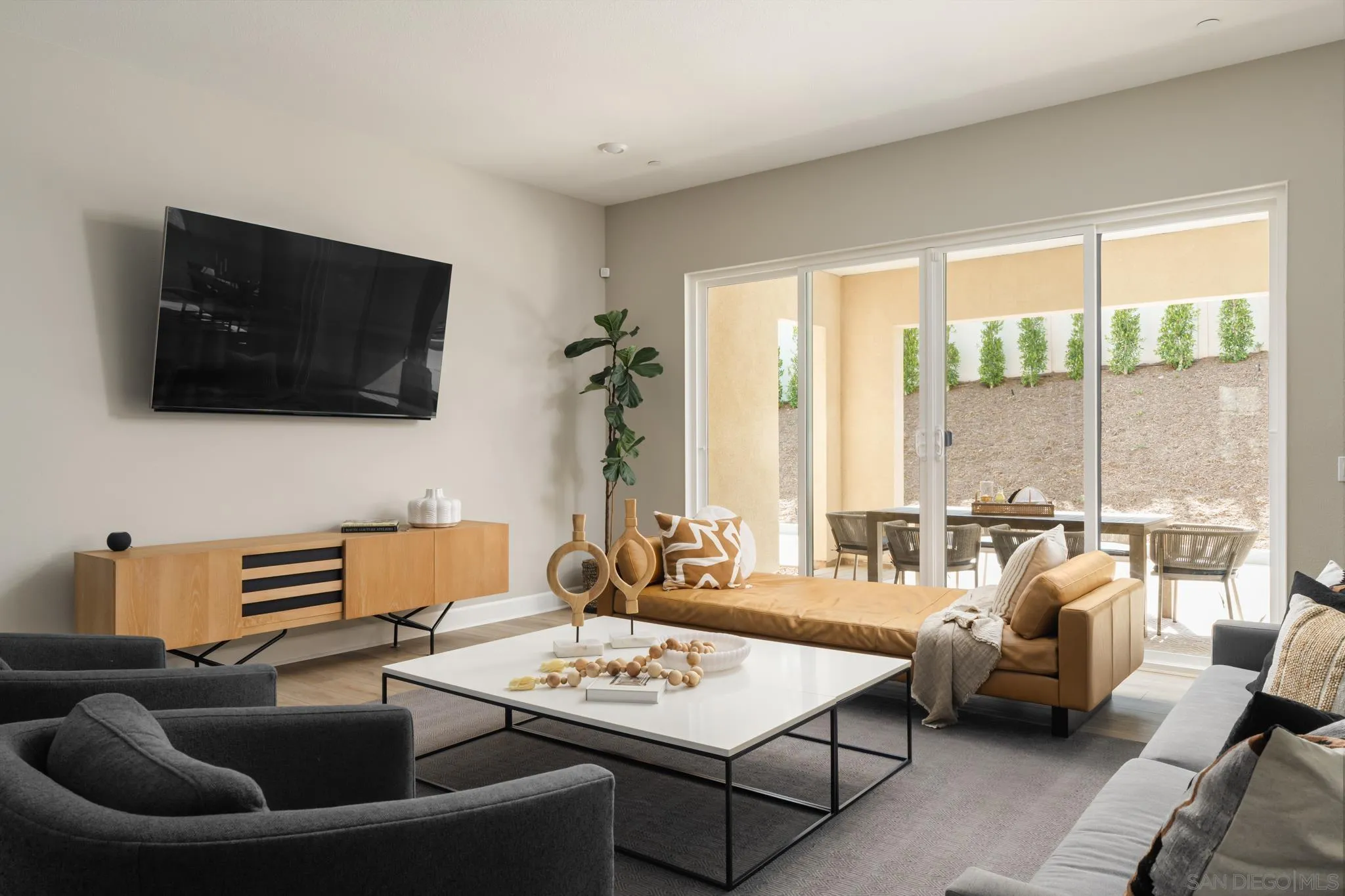 https://cdn.realtyfeed.com/cdn/127/250033746/14b661567106d72f6e41b312a9486db0.webp