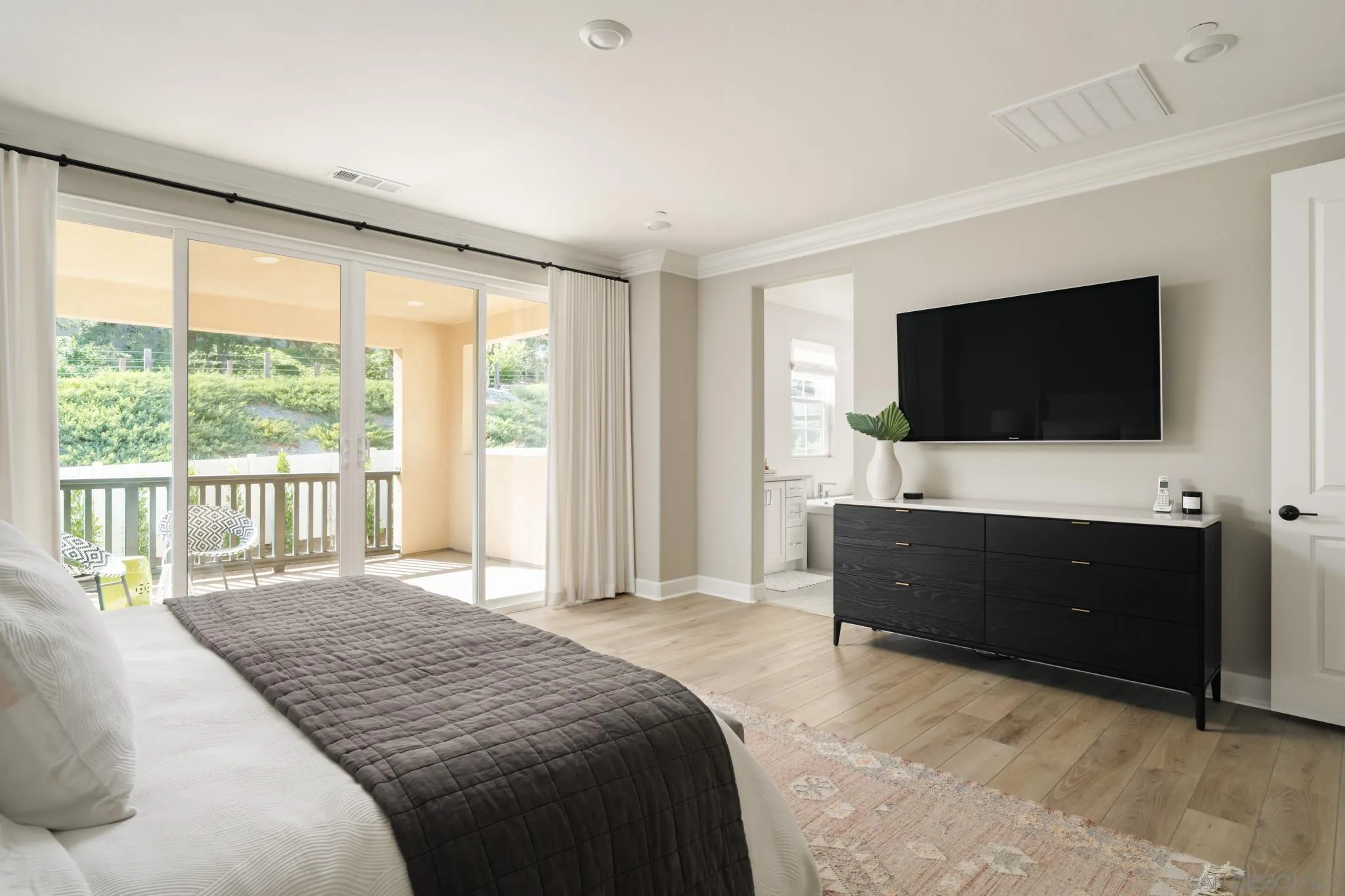 https://cdn.realtyfeed.com/cdn/127/250033746/2b70ea885ecd9eed54a25df1f2d8624a.webp