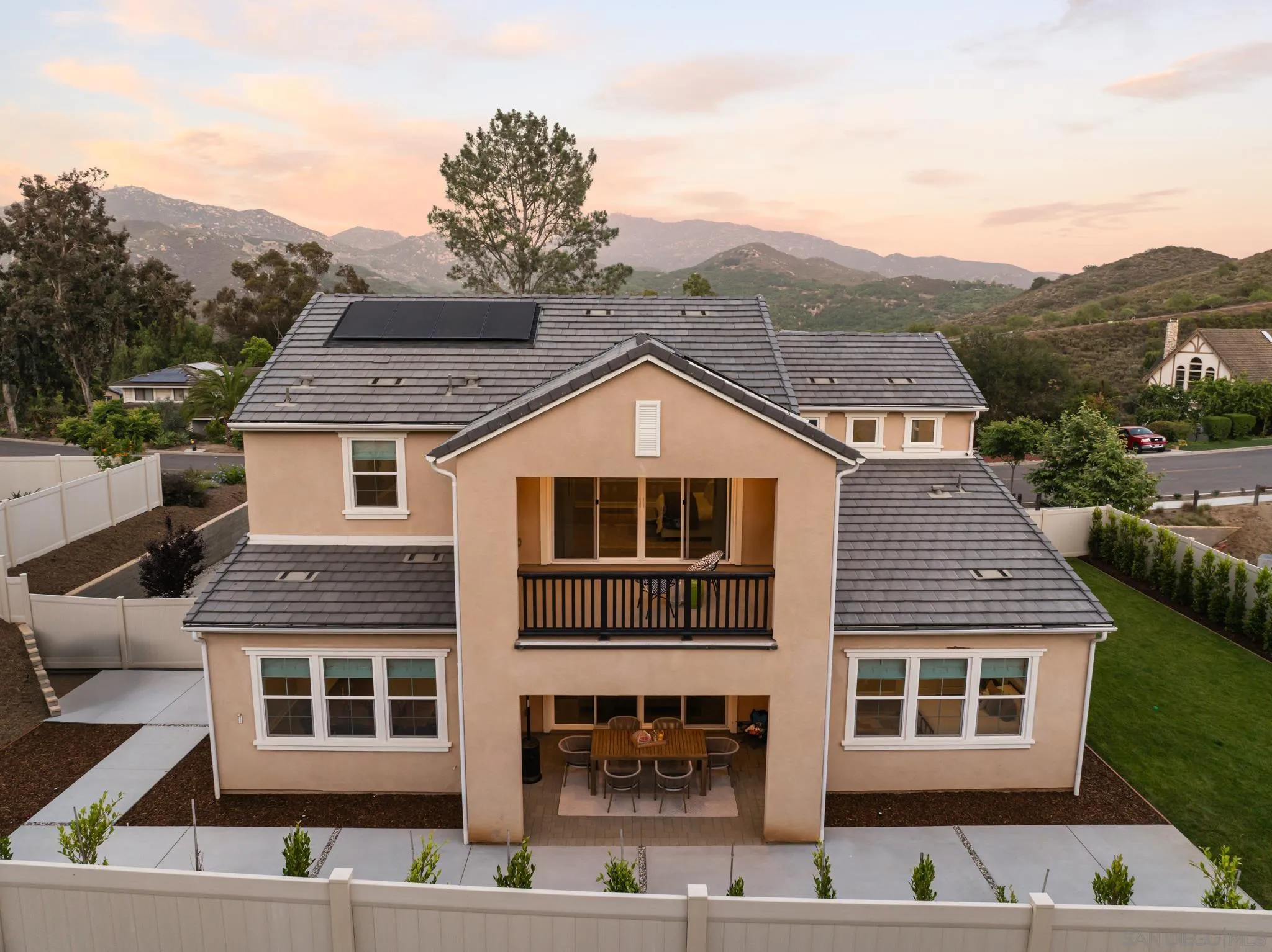 https://cdn.realtyfeed.com/cdn/127/250033746/d0772eaa6386c2a8f33c9dae62834e33.webp
