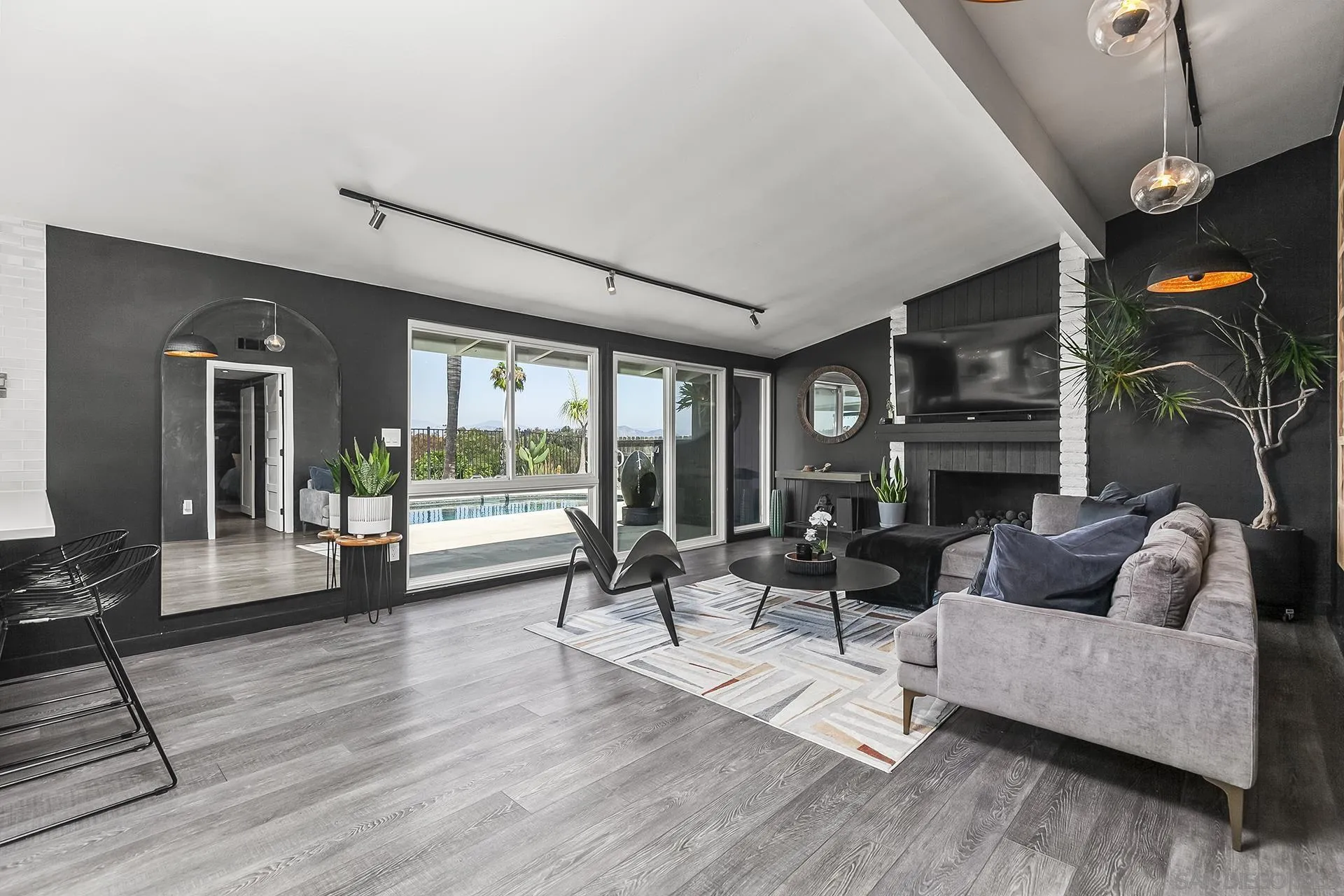 https://cdn.realtyfeed.com/cdn/127/250033755/7053d18d65b01cd71b0bea95f9505a29.webp