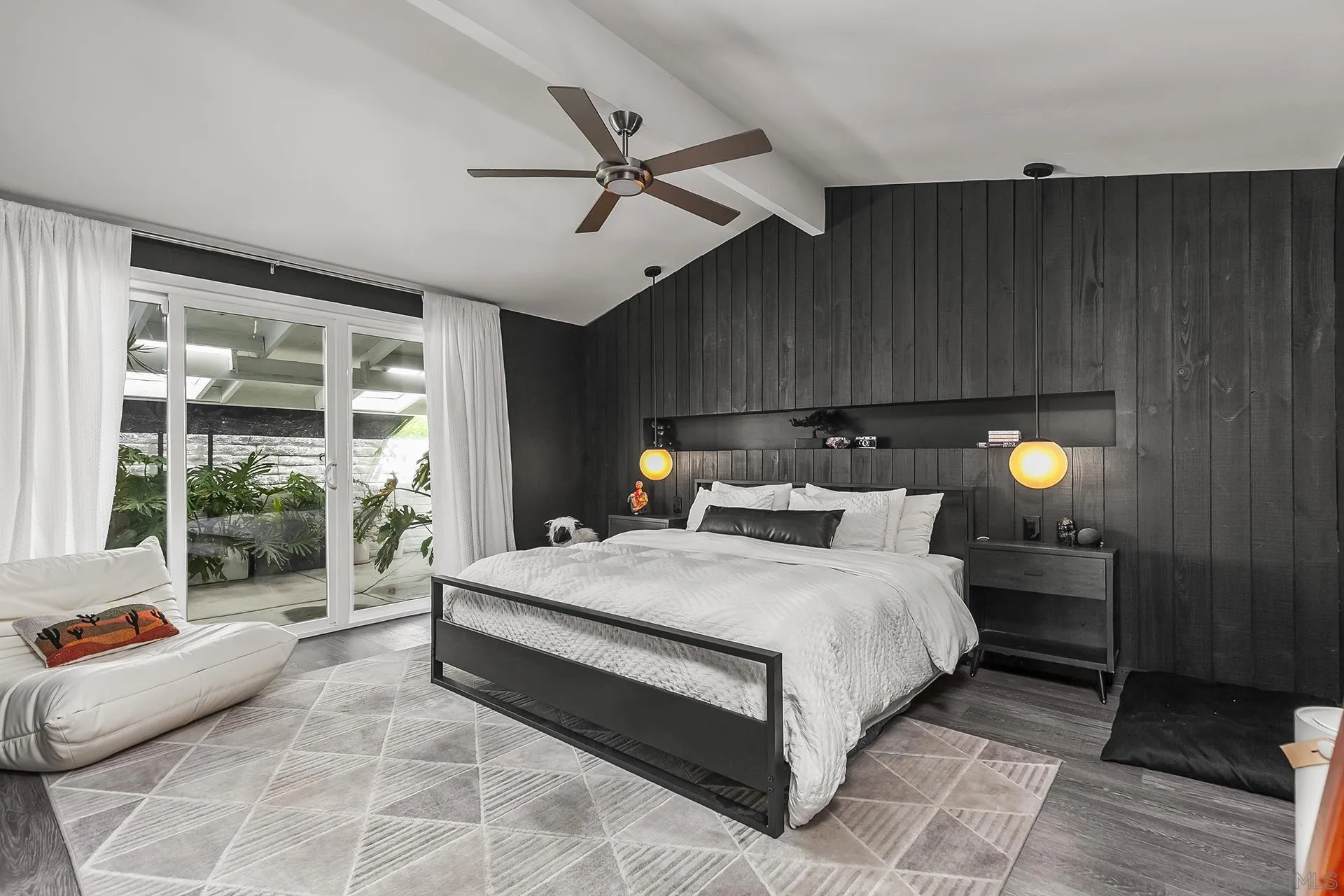 https://cdn.realtyfeed.com/cdn/127/250033755/b008c6f99113437256faf462a3186cdd.webp
