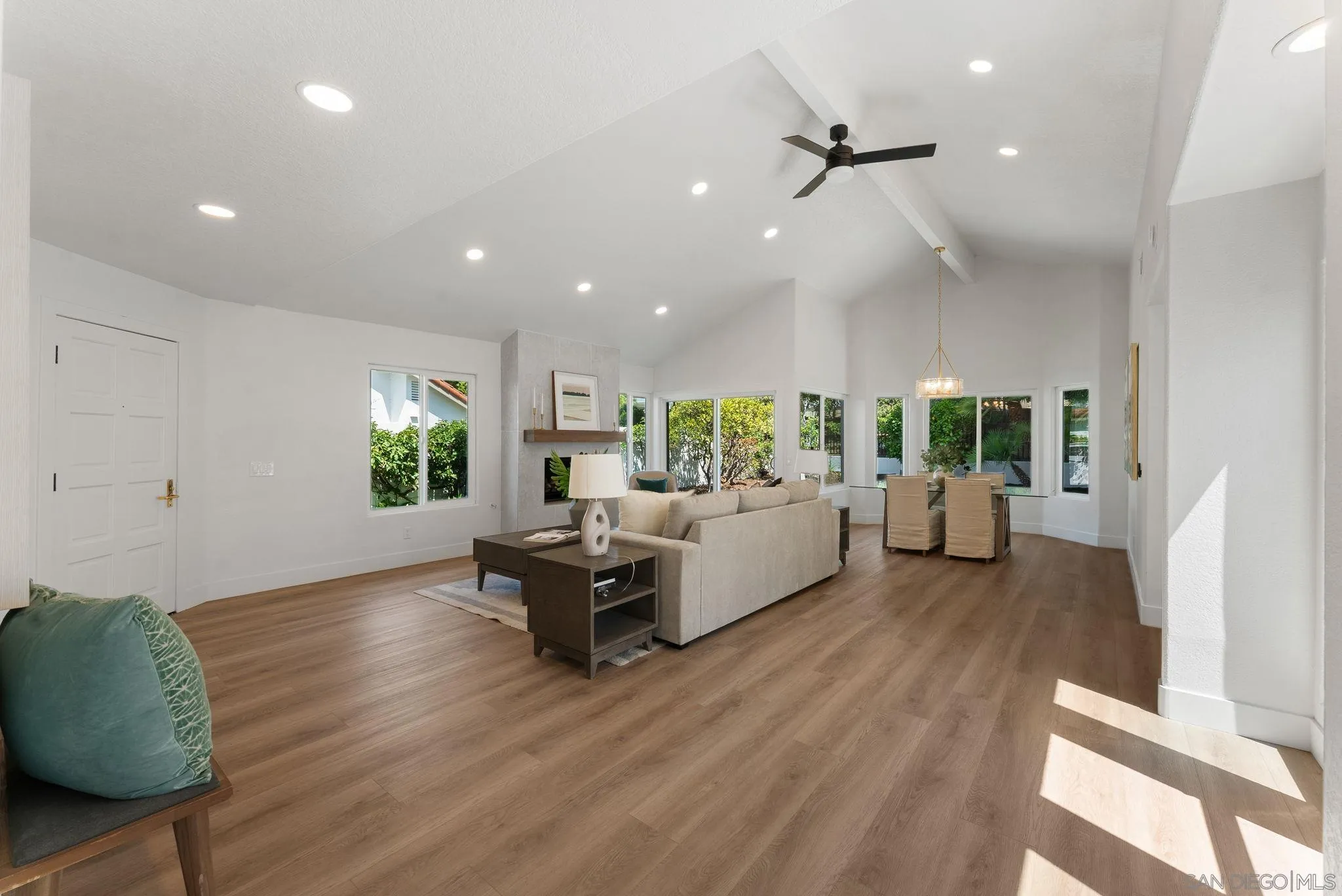Photo #5: 250033758 Listing 