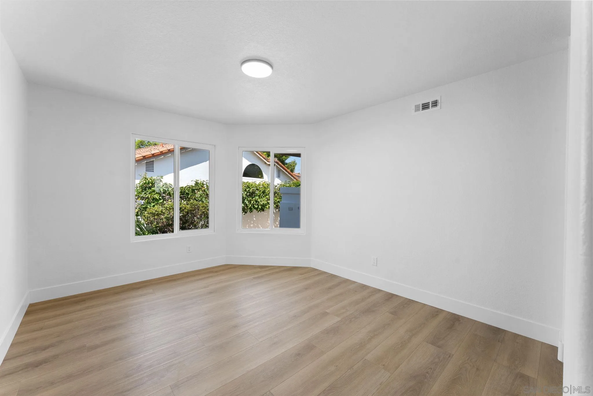 Photo #20: 250033758 Listing: Photo #20