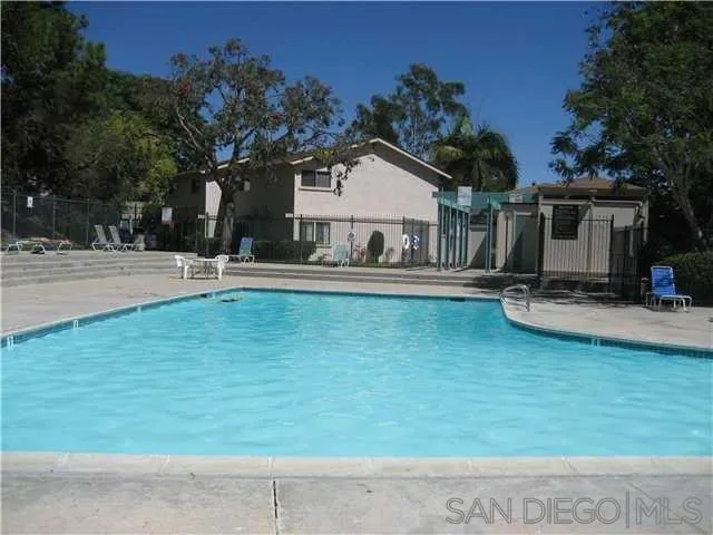 Photo #8: 250033760 Listing: Photo #8