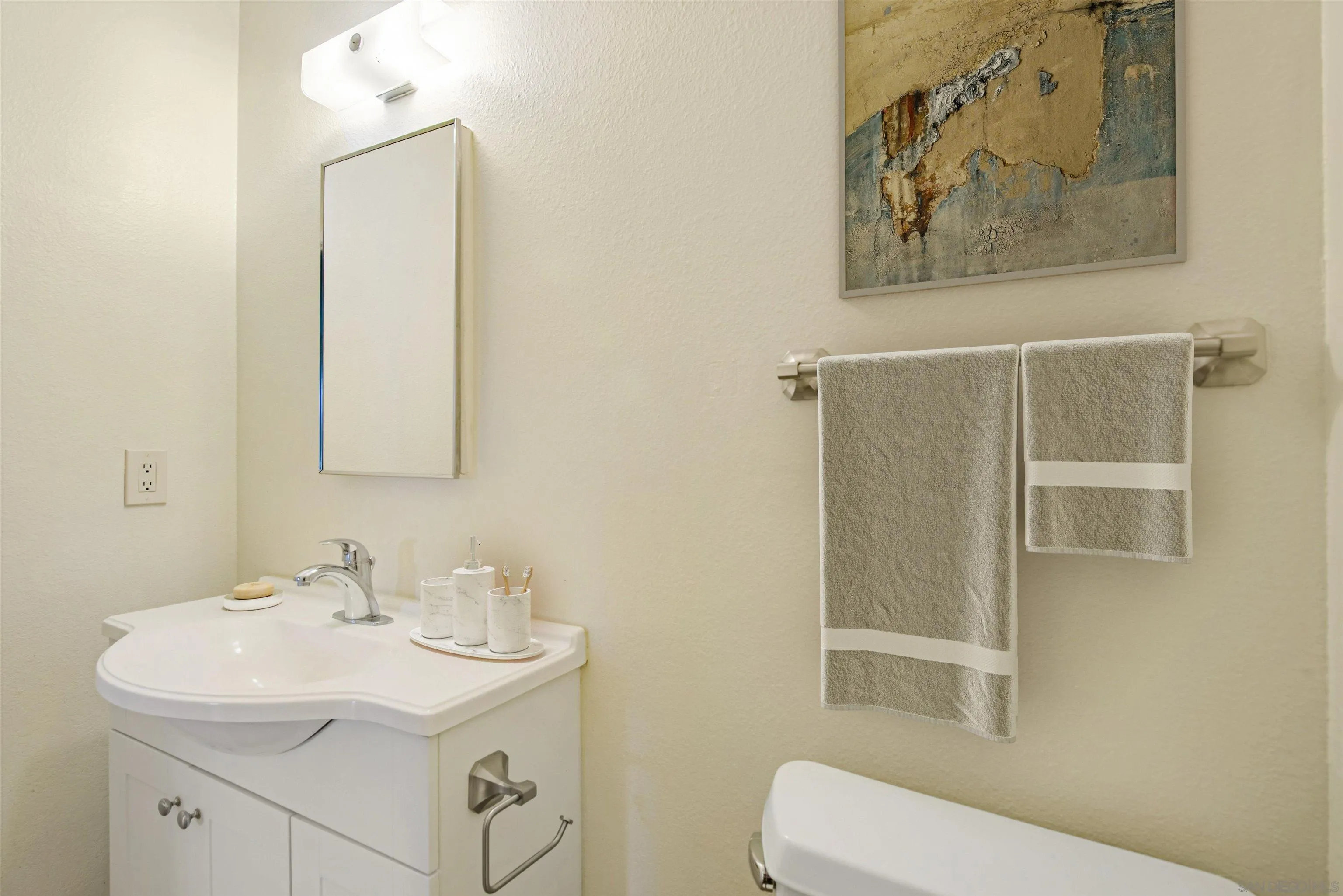 Photo #6: 250033760 Listing 