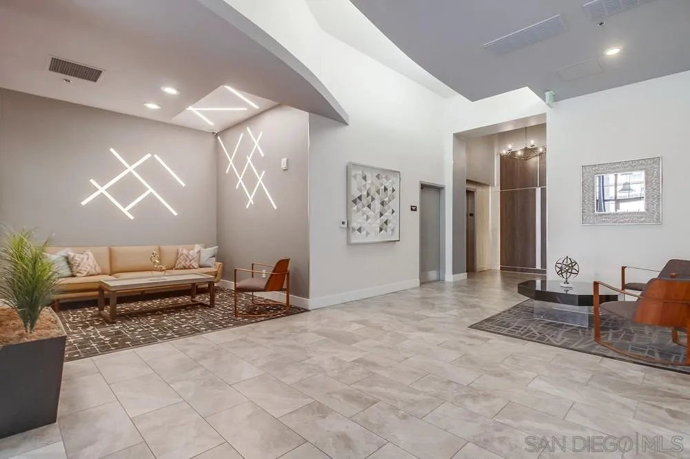 Photo #3: 250033767 Listing 