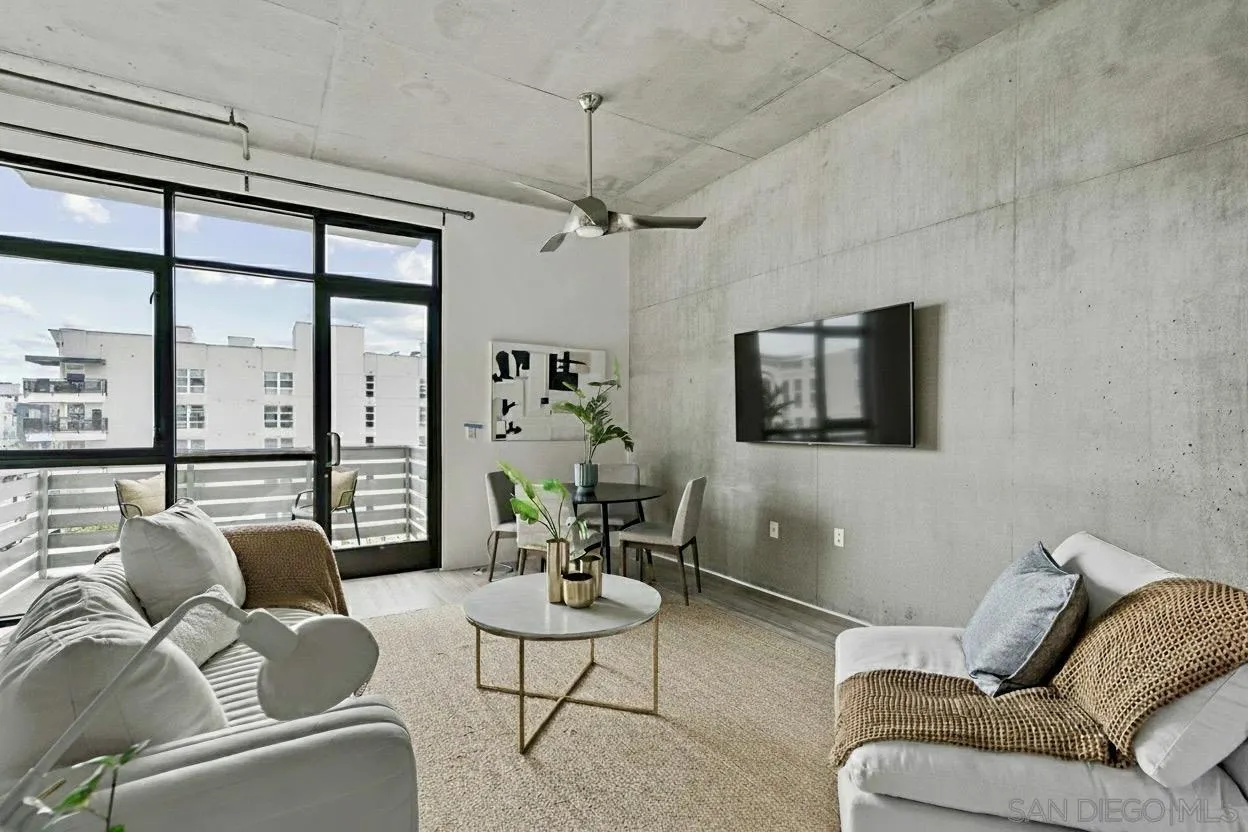 https://cdn.realtyfeed.com/cdn/127/250033770/2c3259c01c196eaab53d807bd7625a2d.webp
