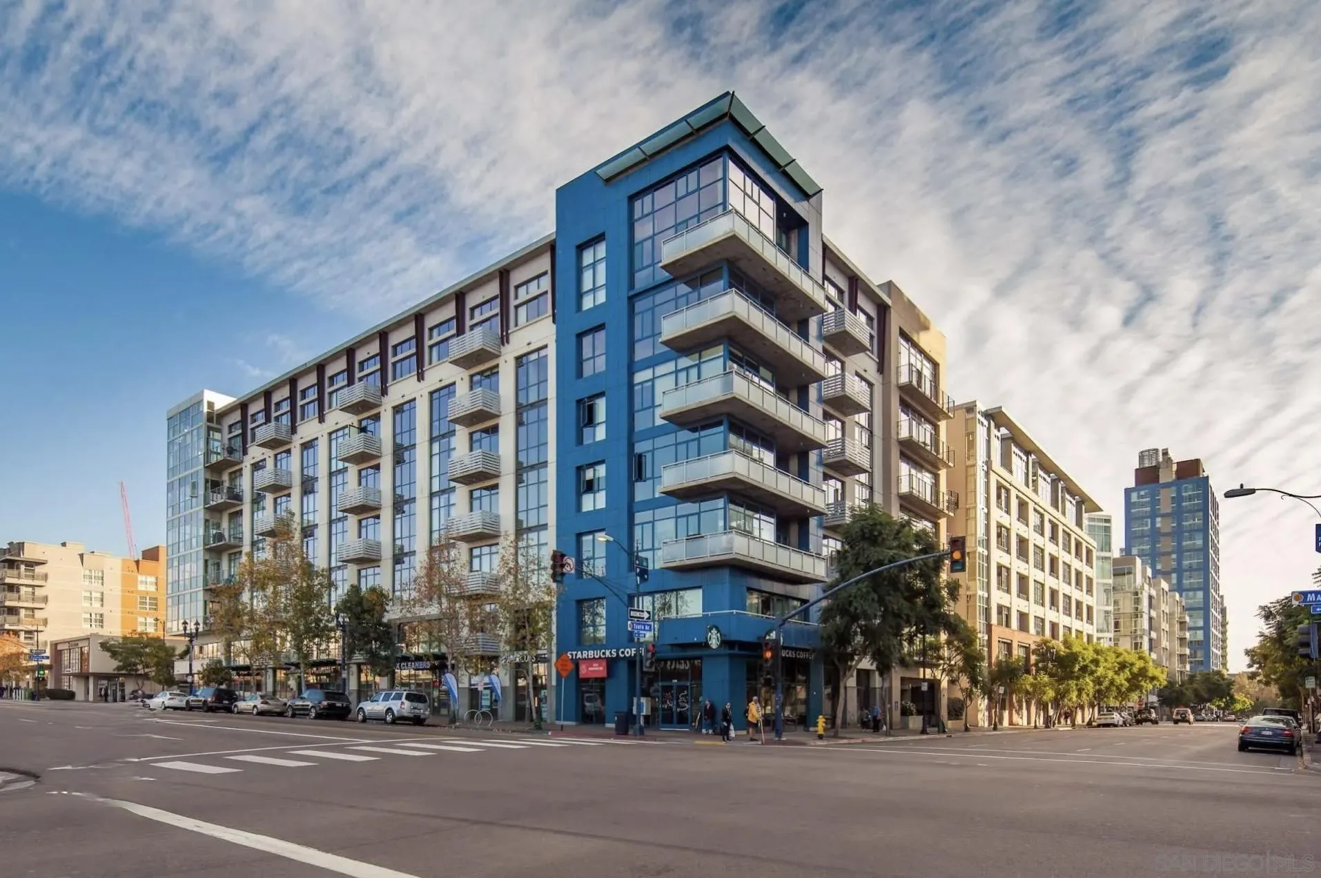 https://cdn.realtyfeed.com/cdn/127/250033770/84ee6f2e91a5c899ff4d48c79ac6f5f3.webp