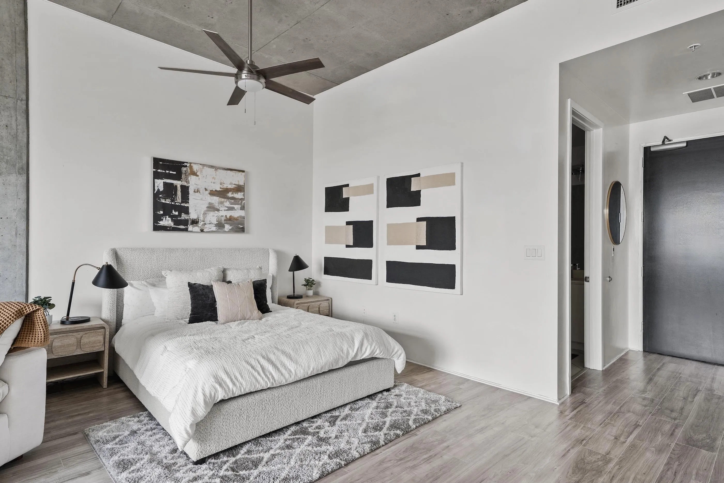 Photo #3: 250033770 Listing 