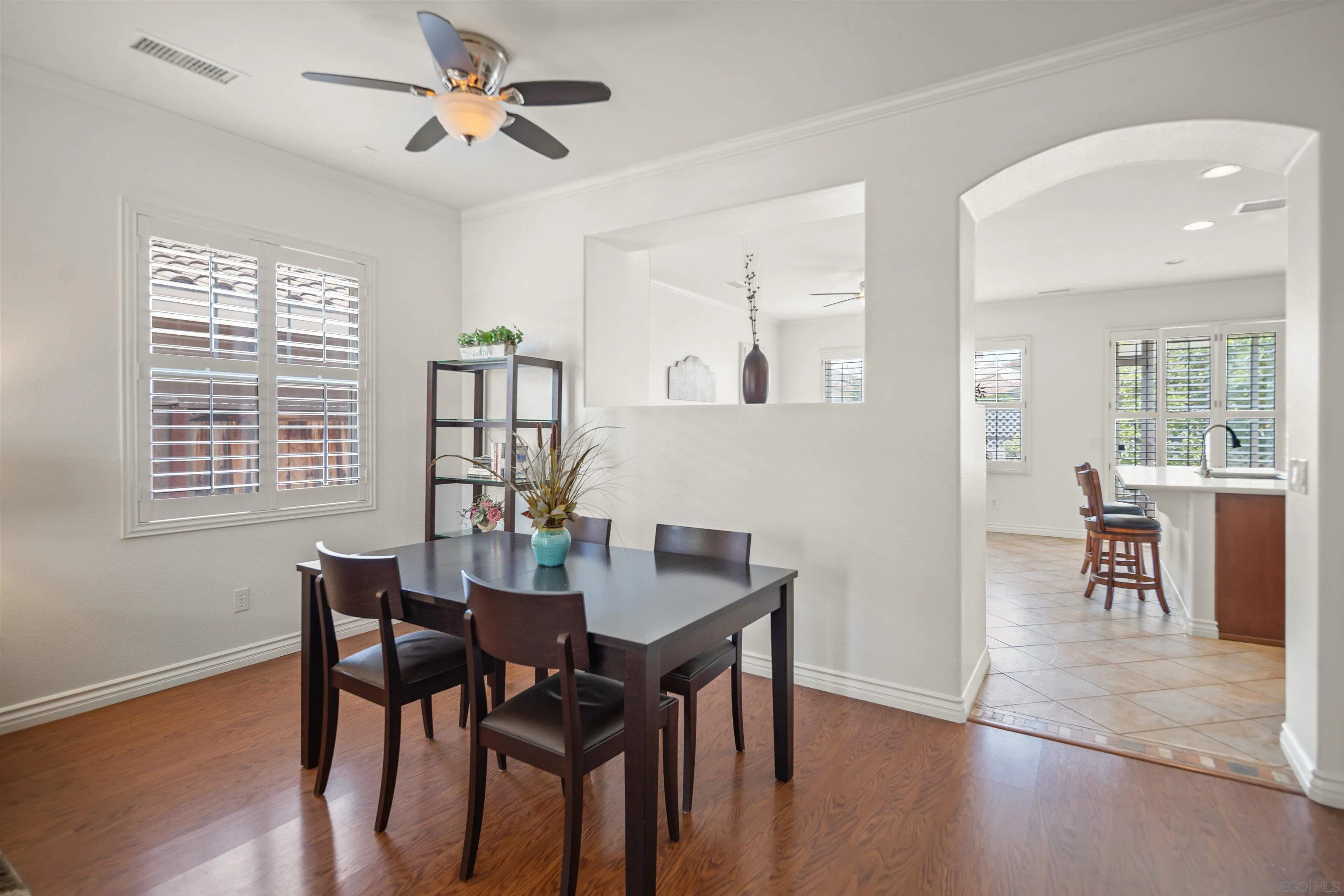 https://cdn.realtyfeed.com/cdn/127/250033785/cdfab6f692eb69f2c56678b6c21be13a.webp