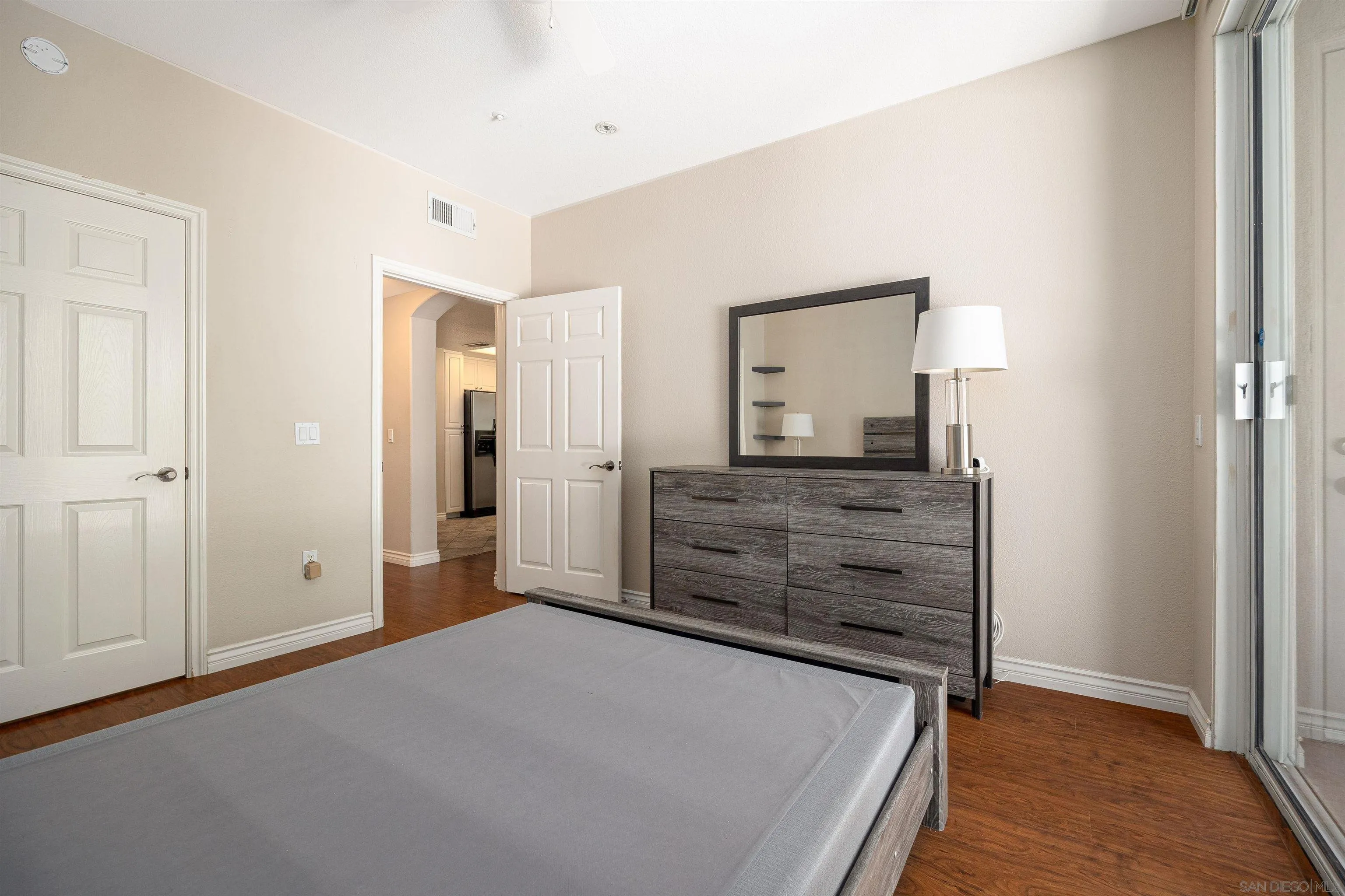 Photo #7: 250033786 Listing: Photo #7