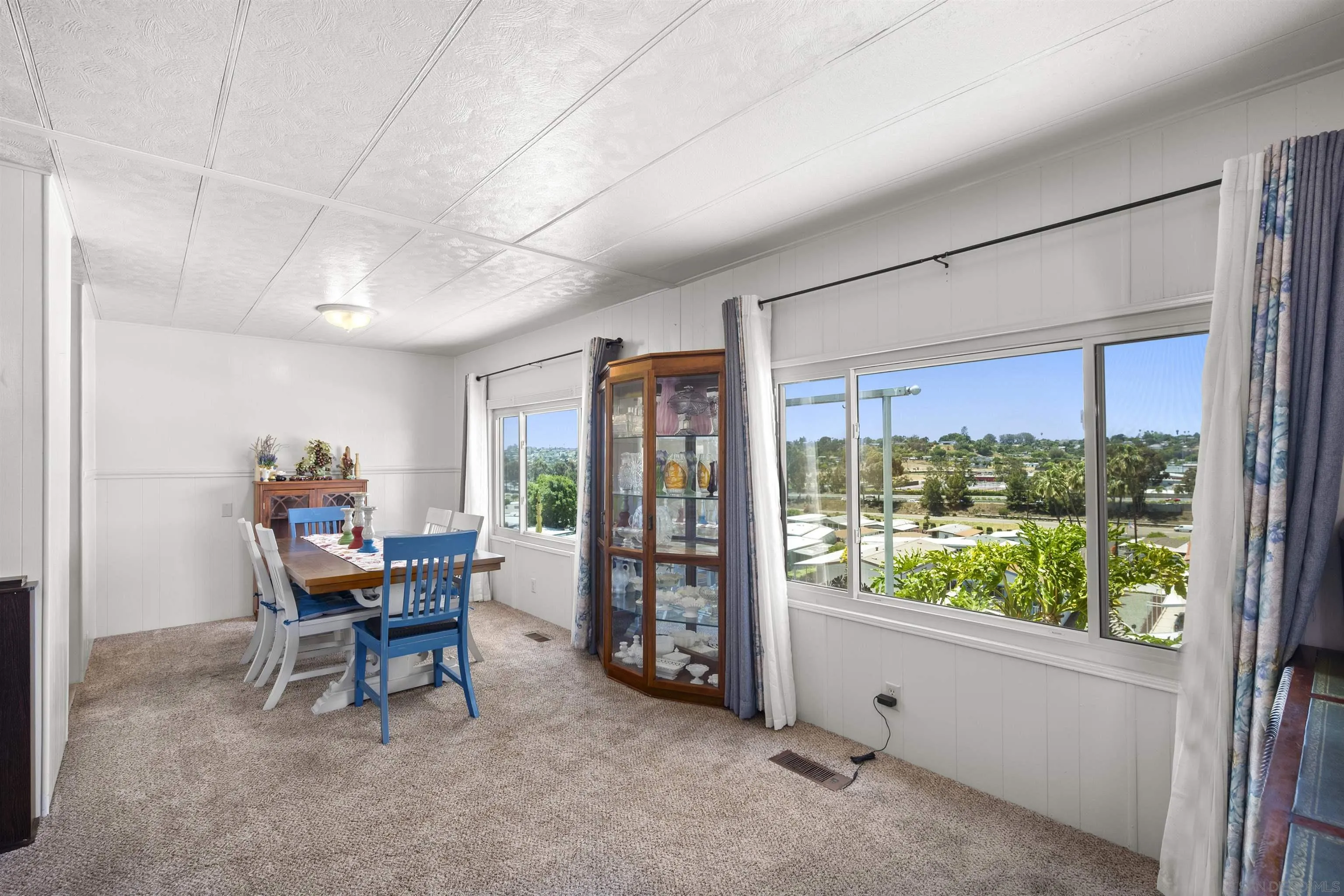 https://cdn.realtyfeed.com/cdn/127/250033797/49c095e25a17f3eb1d817e59bf4c981b.webp