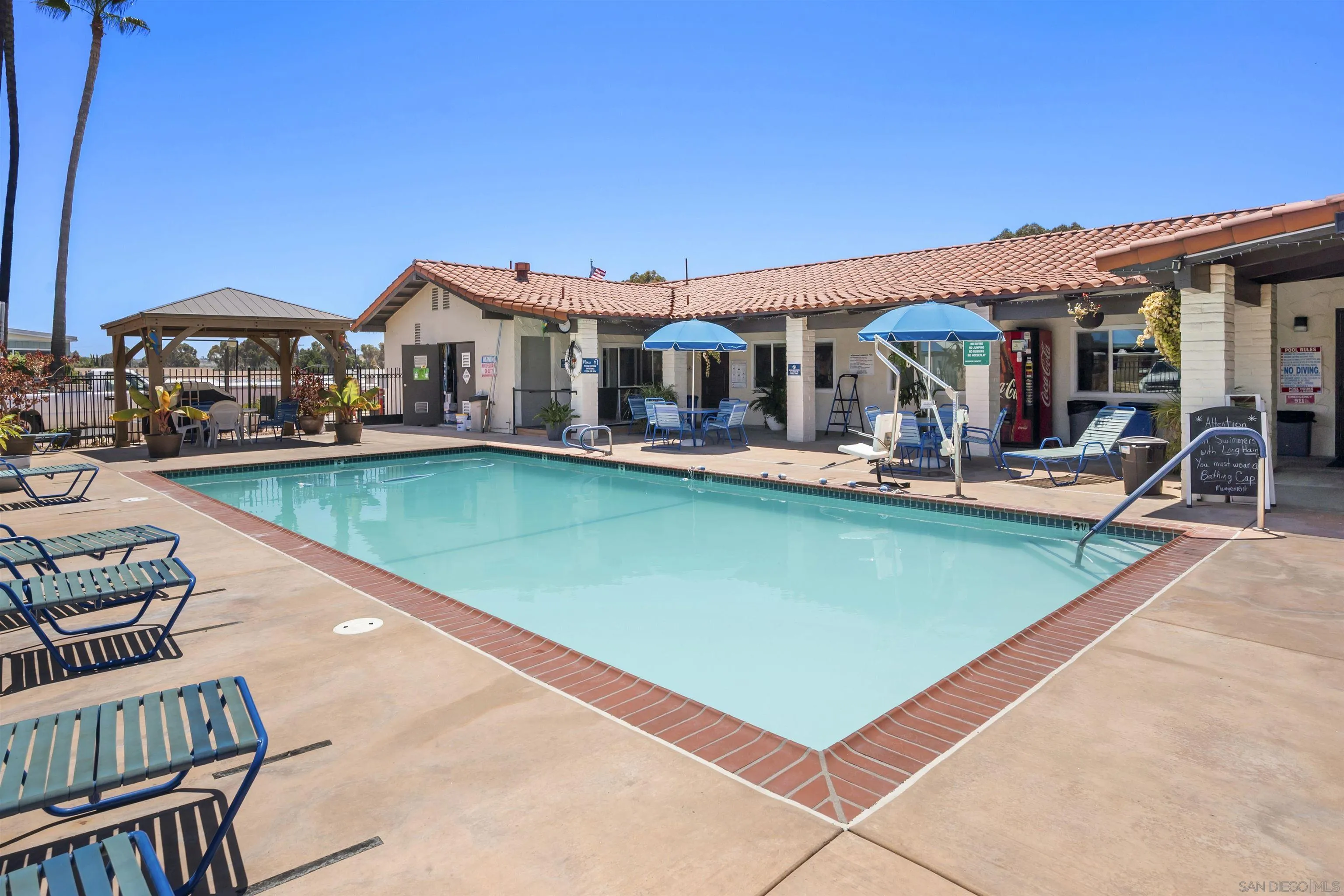 https://cdn.realtyfeed.com/cdn/127/250033797/6066cf1fd0712ca318dabf6e29de164b.webp