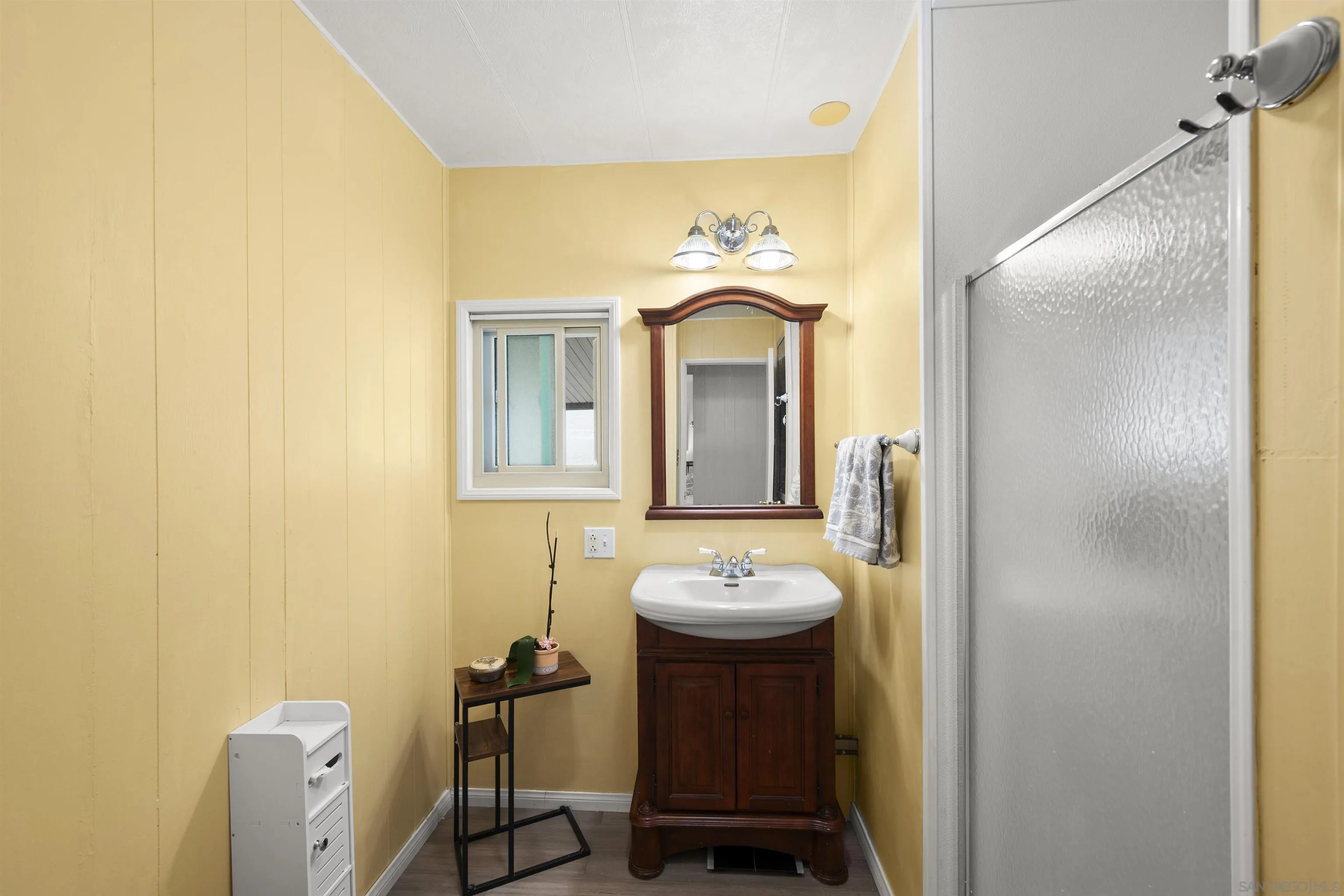 https://cdn.realtyfeed.com/cdn/127/250033797/934b4b6686cdb6ca46faeb0584f136af.webp