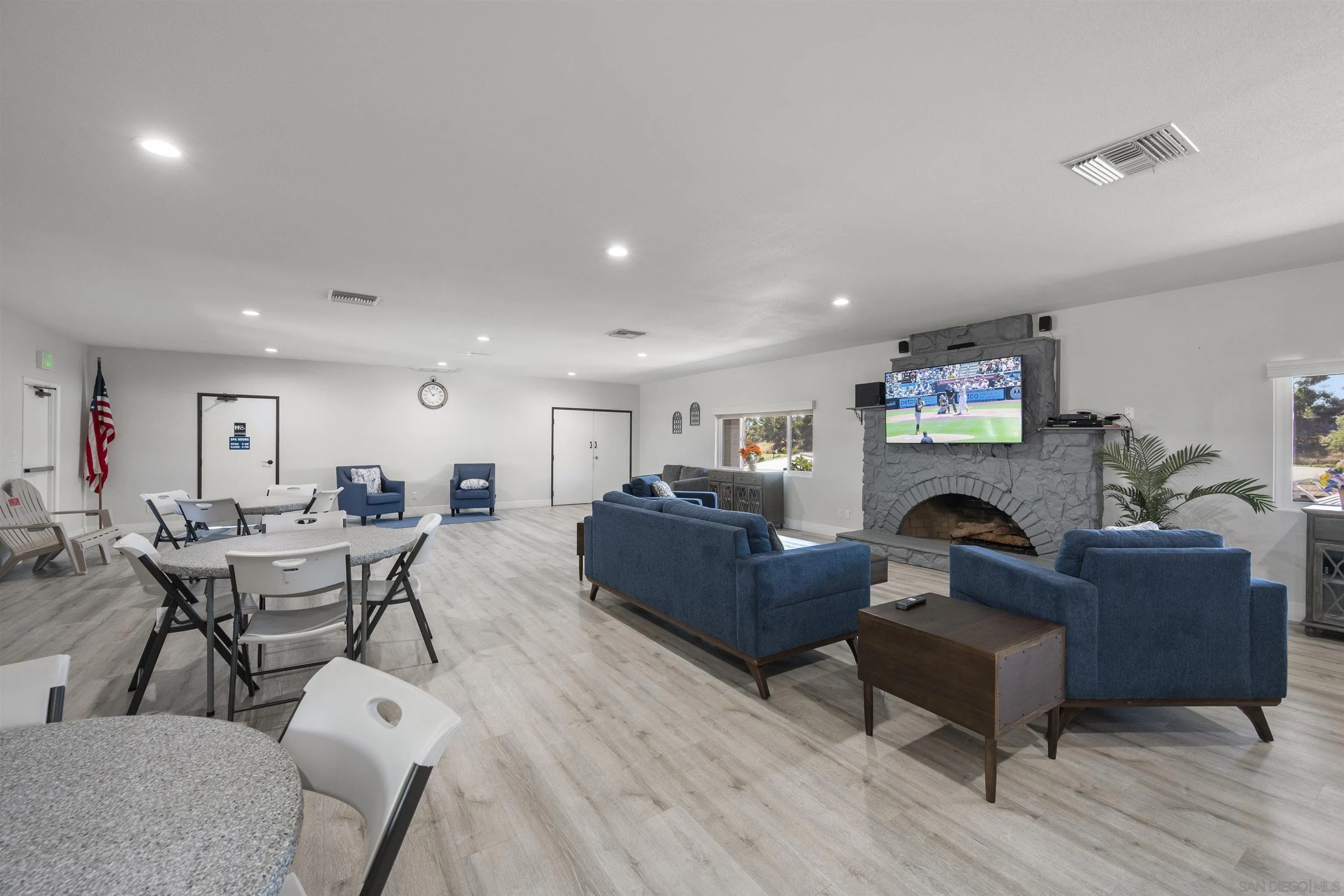 https://cdn.realtyfeed.com/cdn/127/250033797/f6e4490a1548089f620e3b9b569d1da8.webp