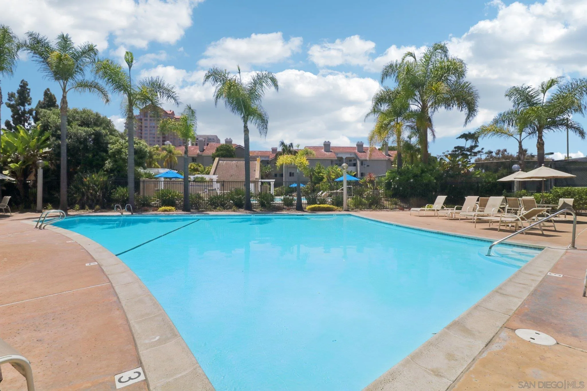 https://cdn.realtyfeed.com/cdn/127/250033801/40102af8b16e1b4c4de92790c5bfbd95.webp