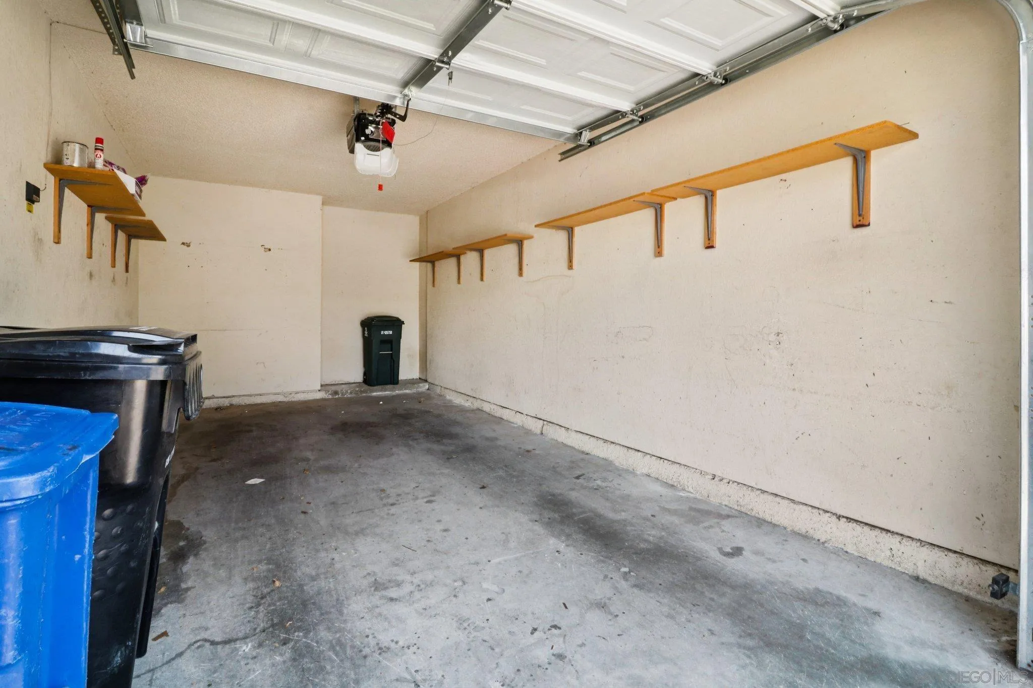 https://cdn.realtyfeed.com/cdn/127/250033801/4a2ea2484de044319dc34c9f53546fdd.webp