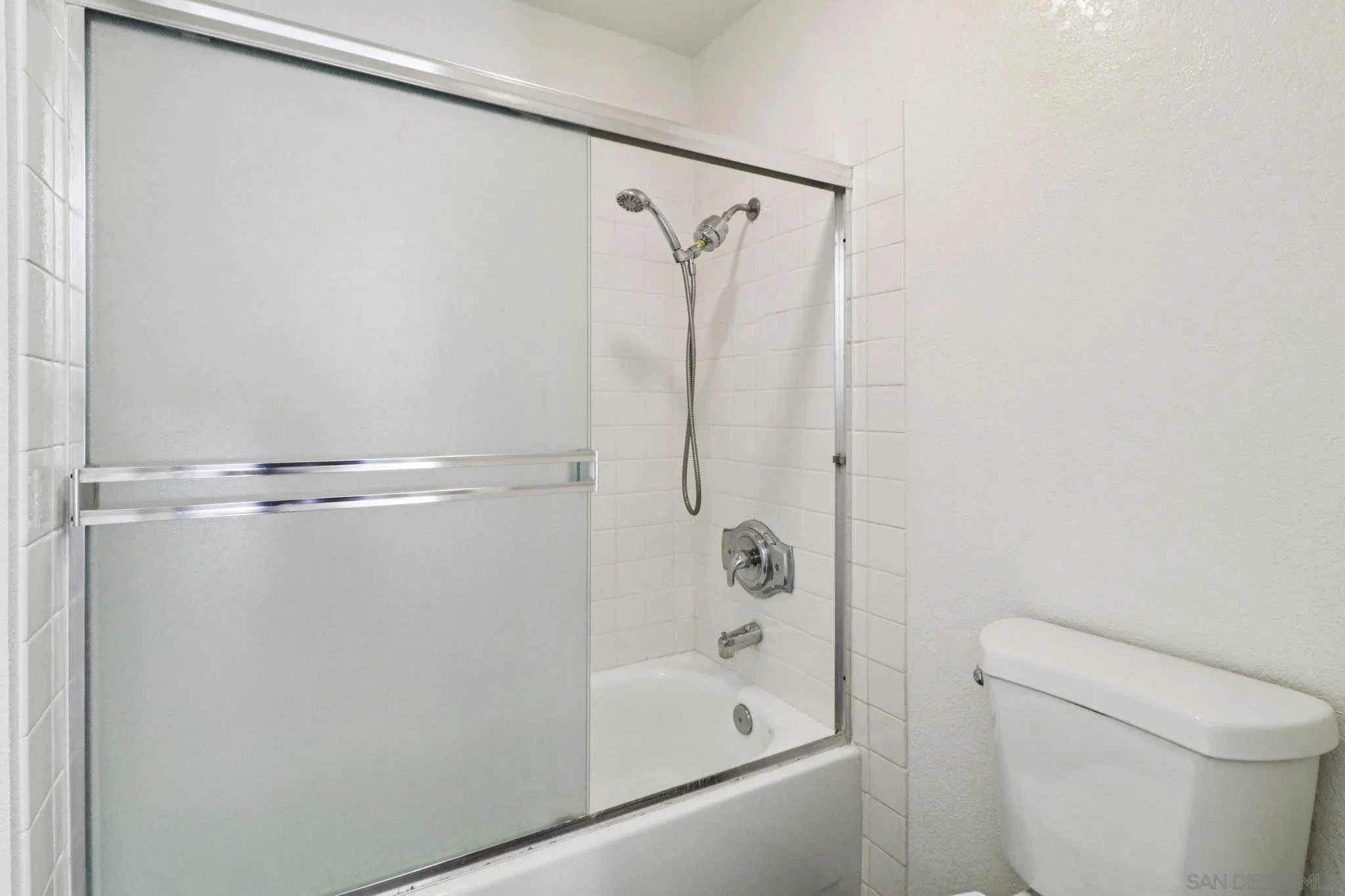 Photo #24: 250033801 Listing: Photo #24
