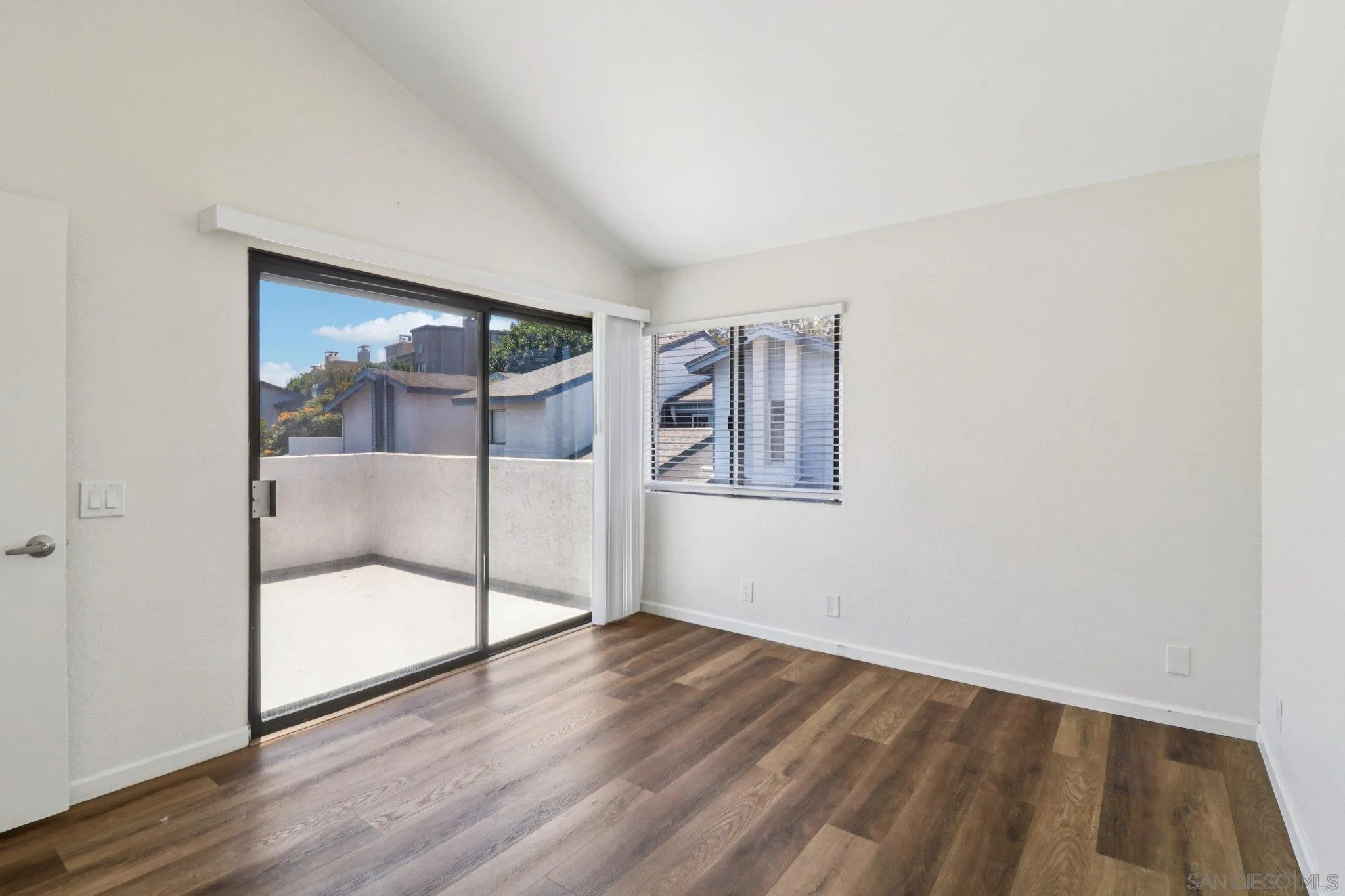https://cdn.realtyfeed.com/cdn/127/250033801/7d6d0e7f9f41f0f331f6373784432bb1.webp