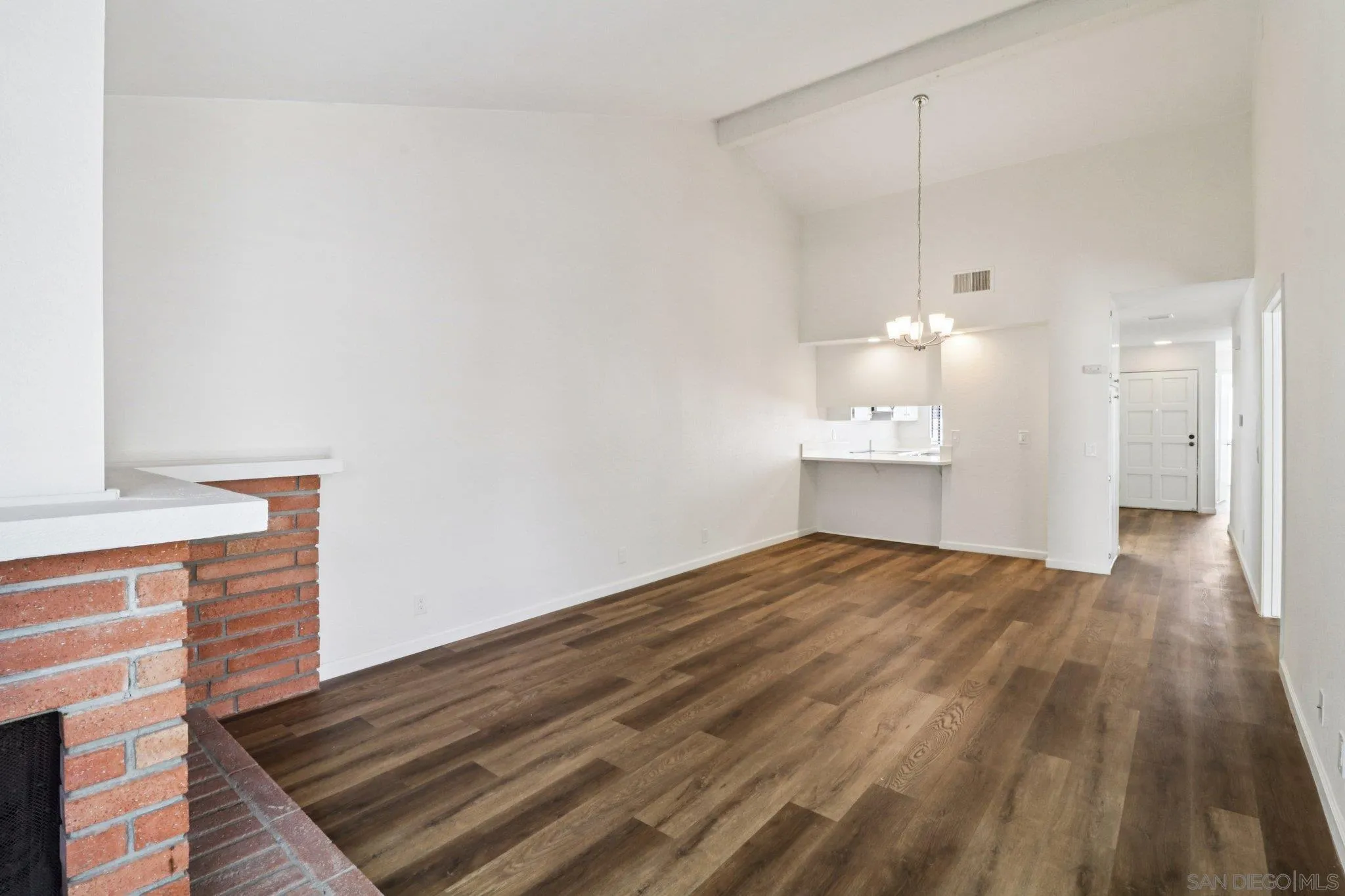 Photo #15: 250033801 Listing: Photo #15