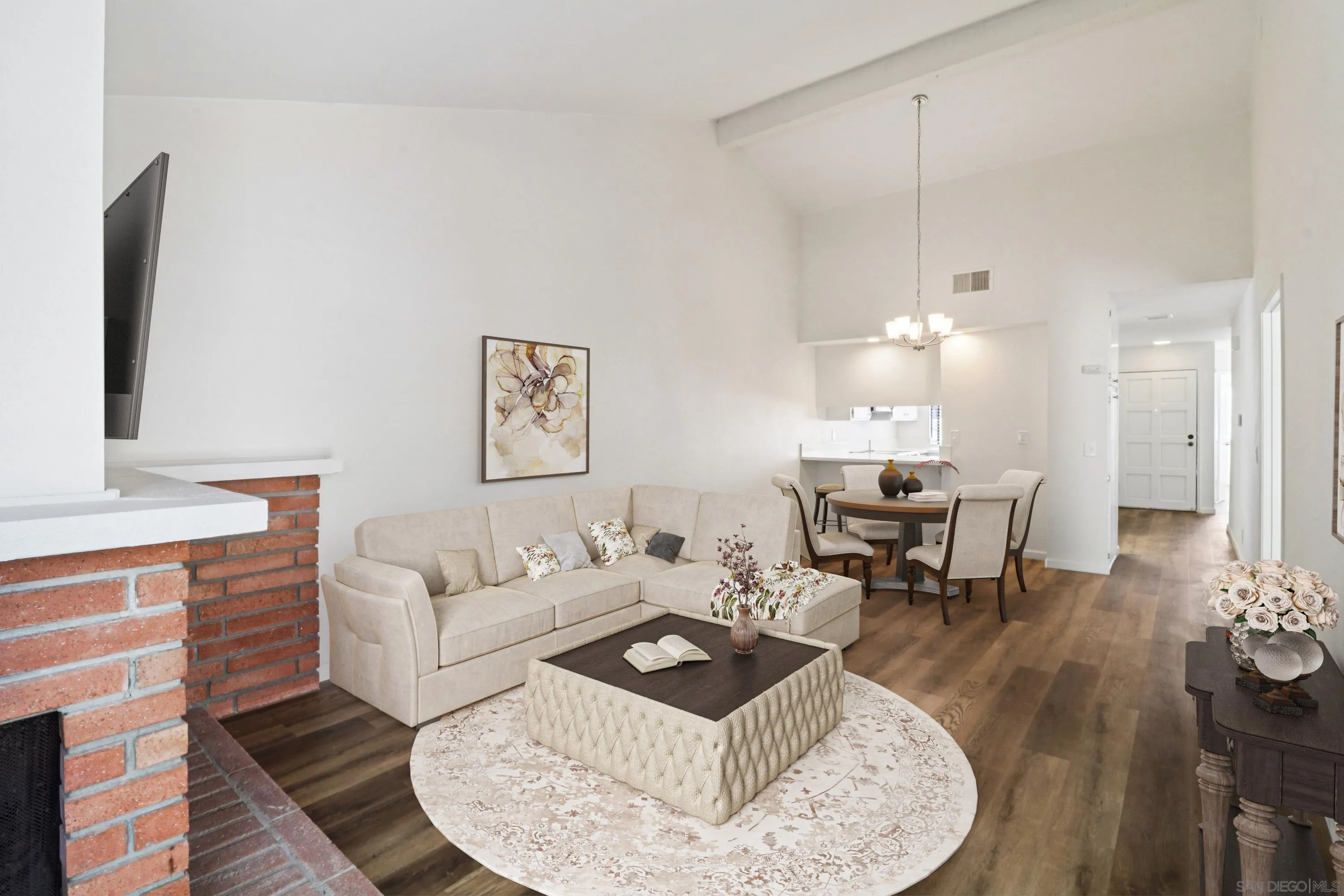 Photo #2: 250033801 Listing 