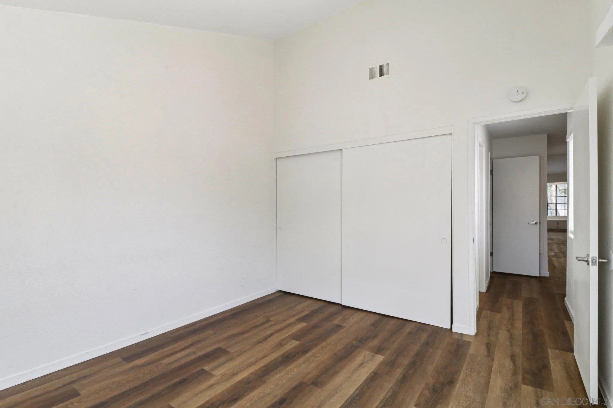 https://cdn.realtyfeed.com/cdn/127/250033801/d0964c6516f04c38c25f603a25103248.webp