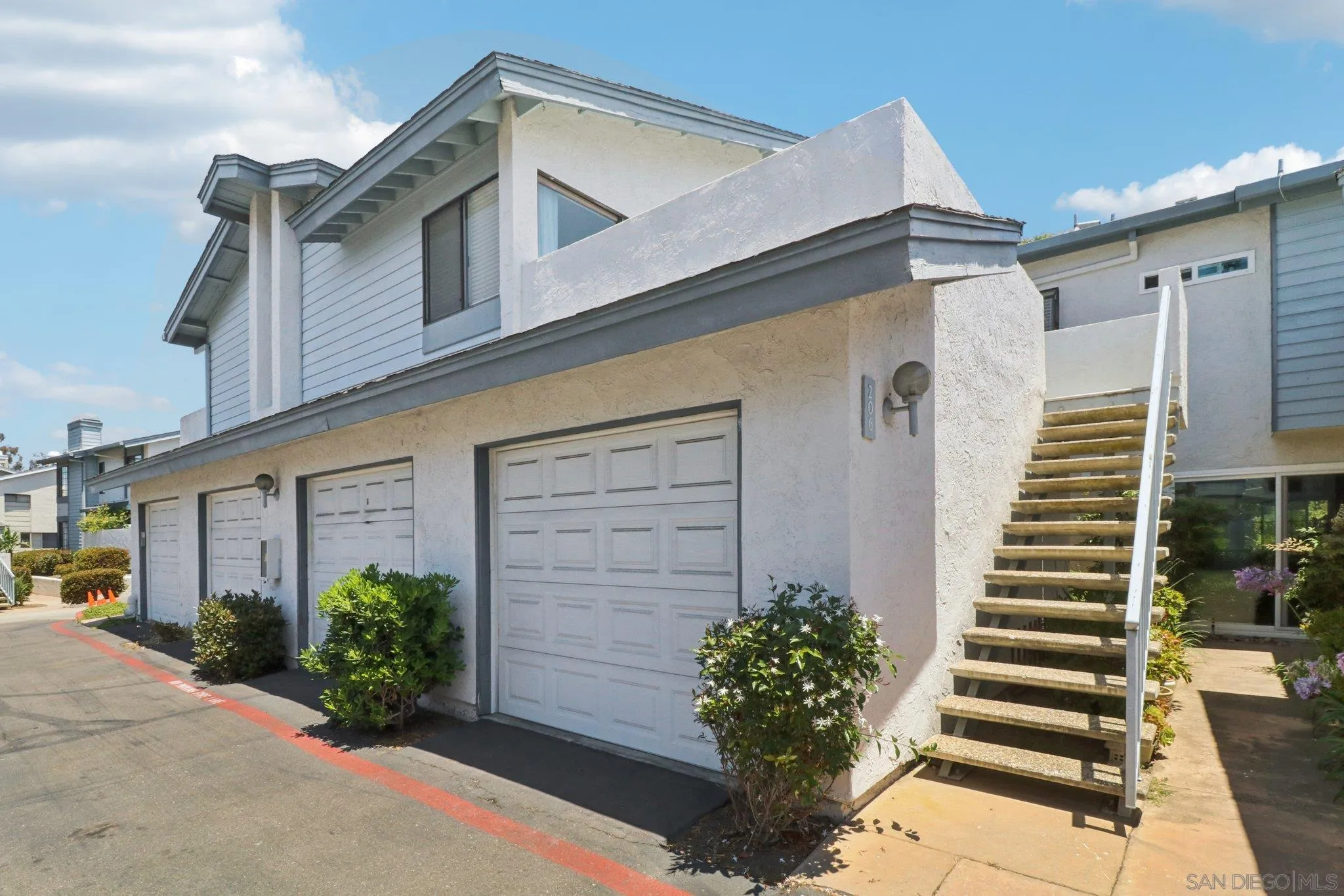Photo #5: 250033801 Listing 