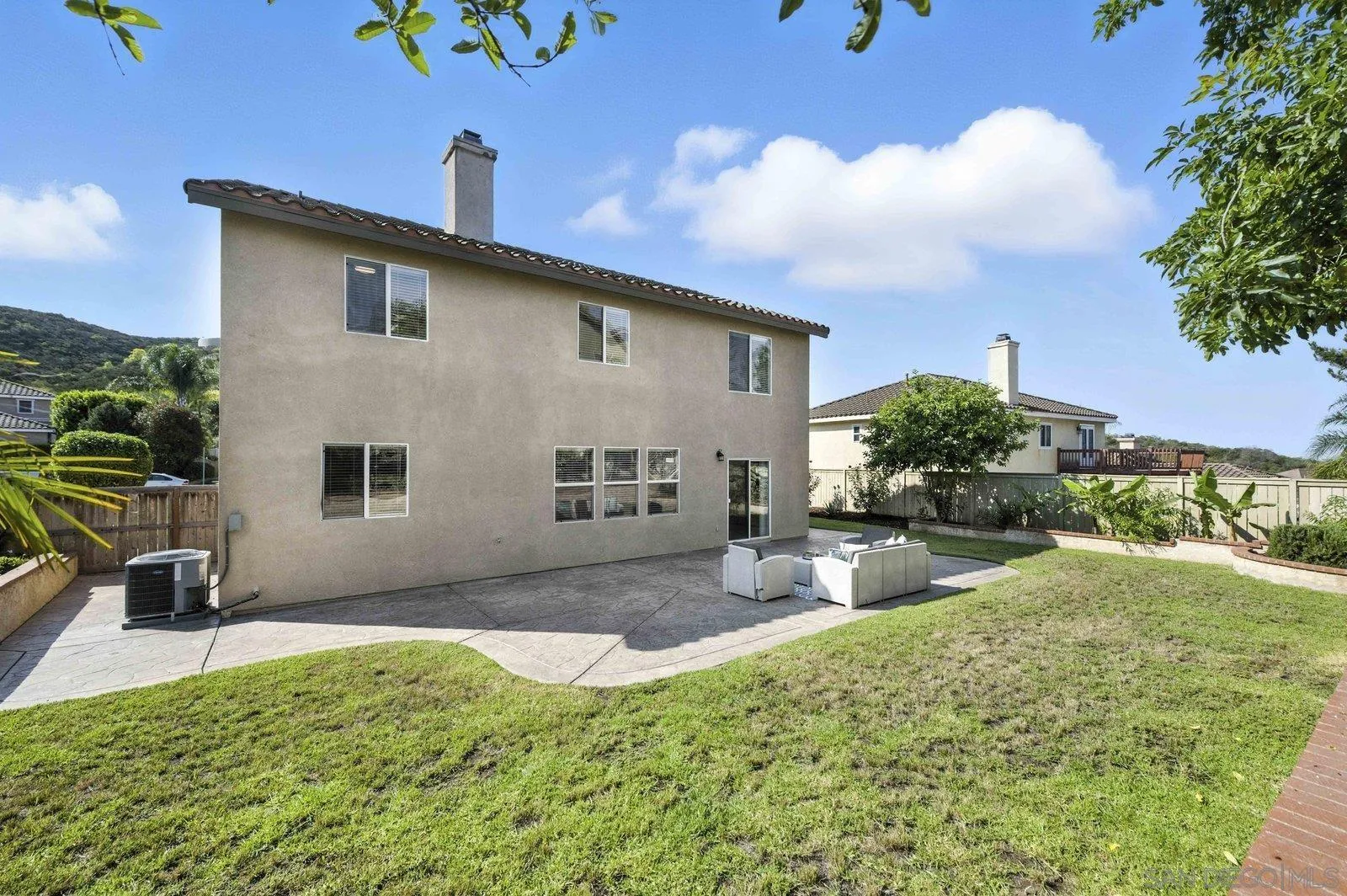 https://cdn.realtyfeed.com/cdn/127/250033807/705f5cd243301d4590284850dc2f9fc1.webp