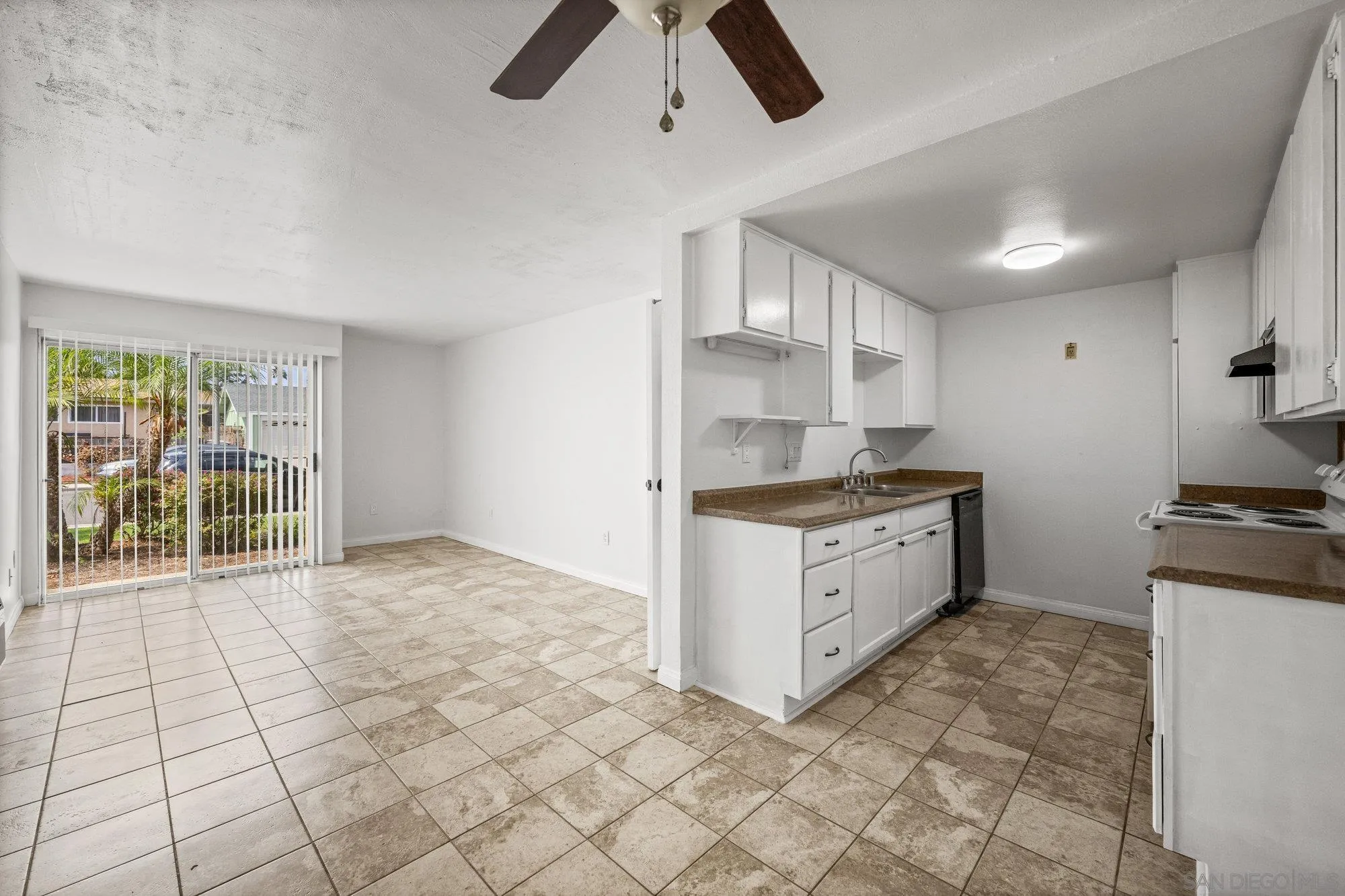 Photo #10: 250033813 Listing: Photo #10