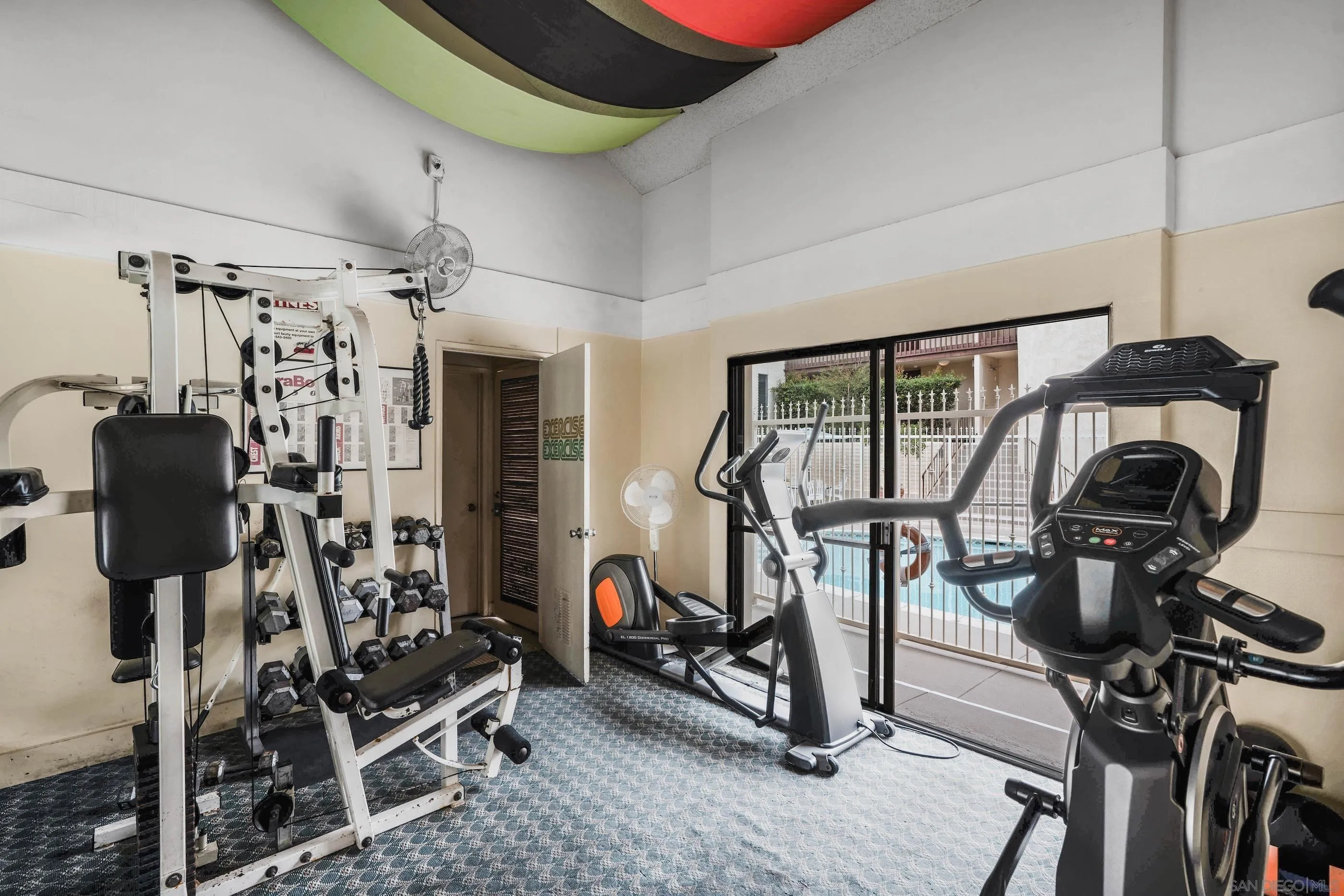 https://cdn.realtyfeed.com/cdn/127/250033816/0f0978ef47c75ec1f8c0b972b0d028db.webp