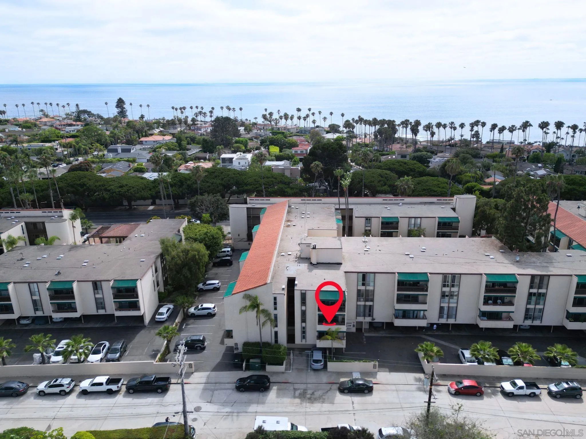 https://cdn.realtyfeed.com/cdn/127/250033816/708c1dcc82d4e073d2d4f33fb55f1325.webp